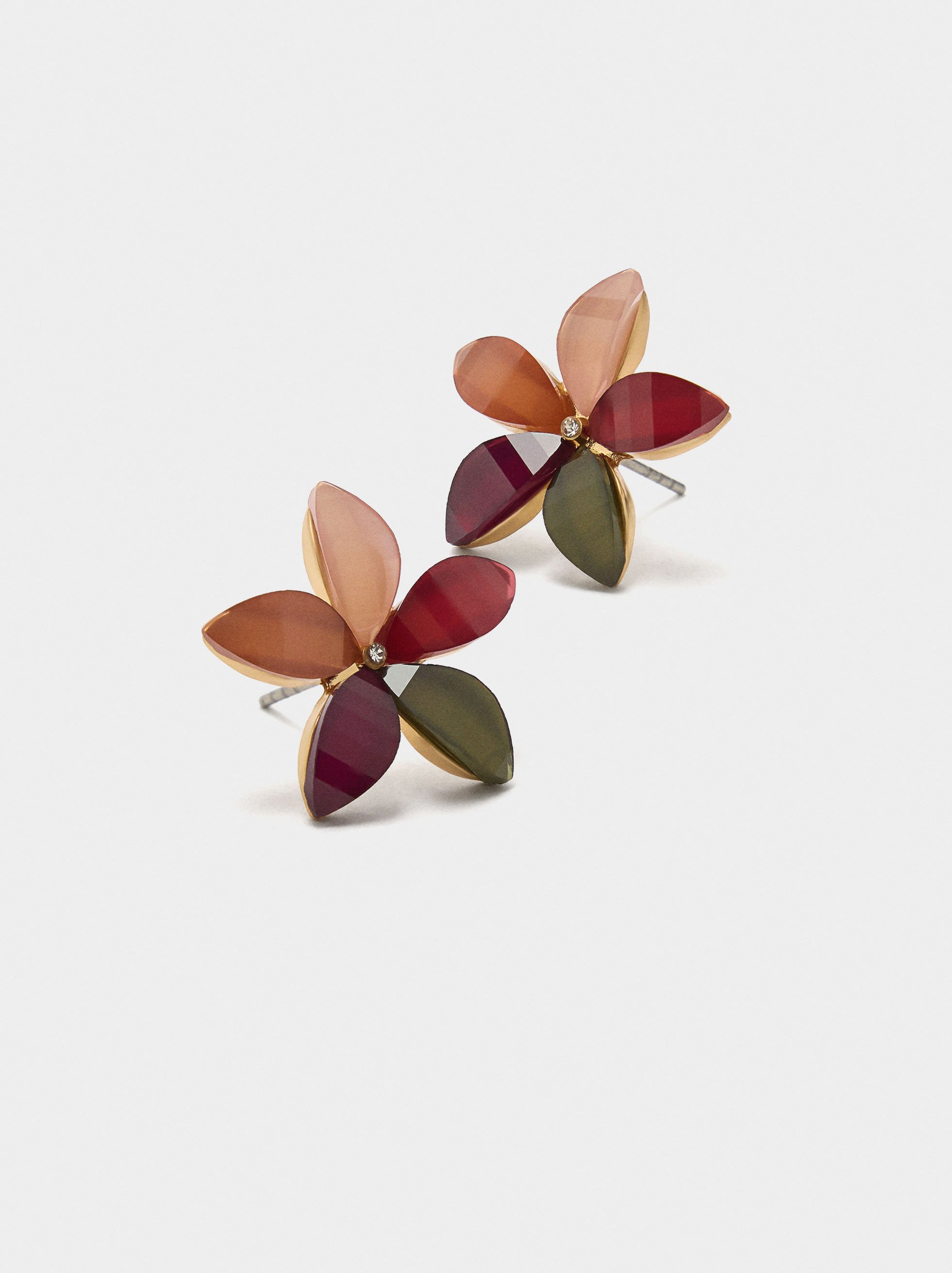 Flower earrings with resin image number 1.0