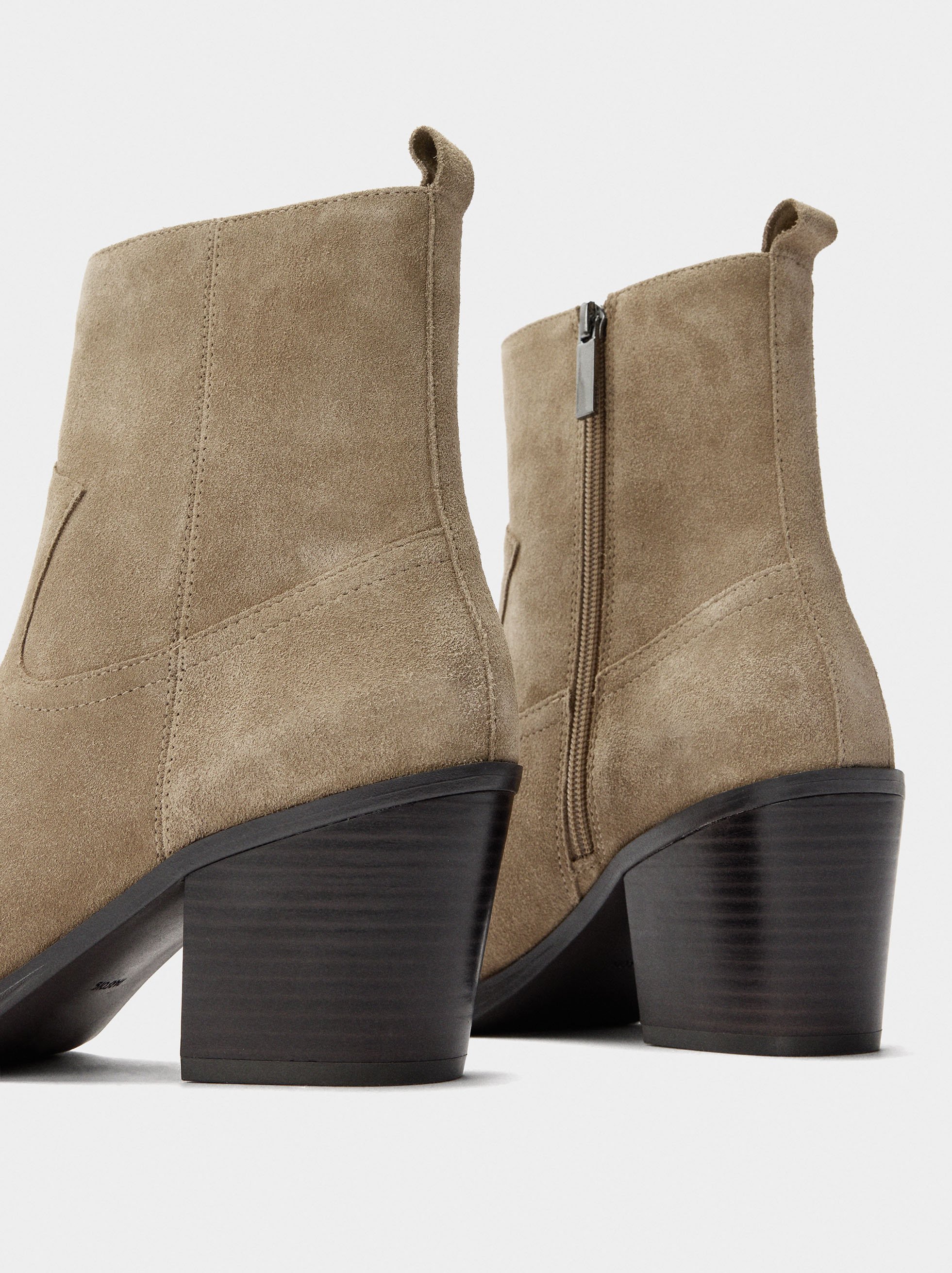 Leather ankle boots with wide heel image number 5.0