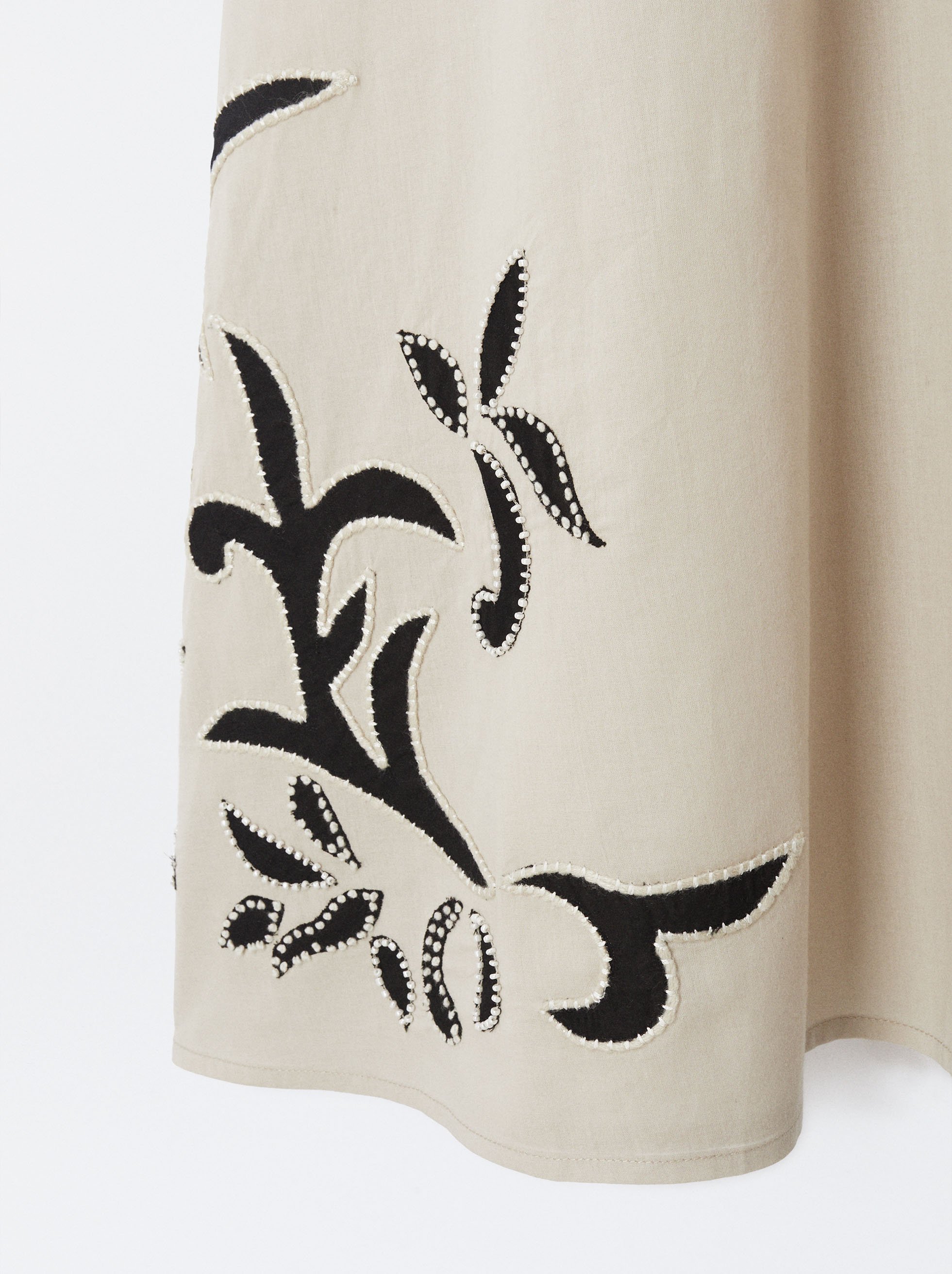 Online Exclusive - Long Embroidered Dress image number 5.0