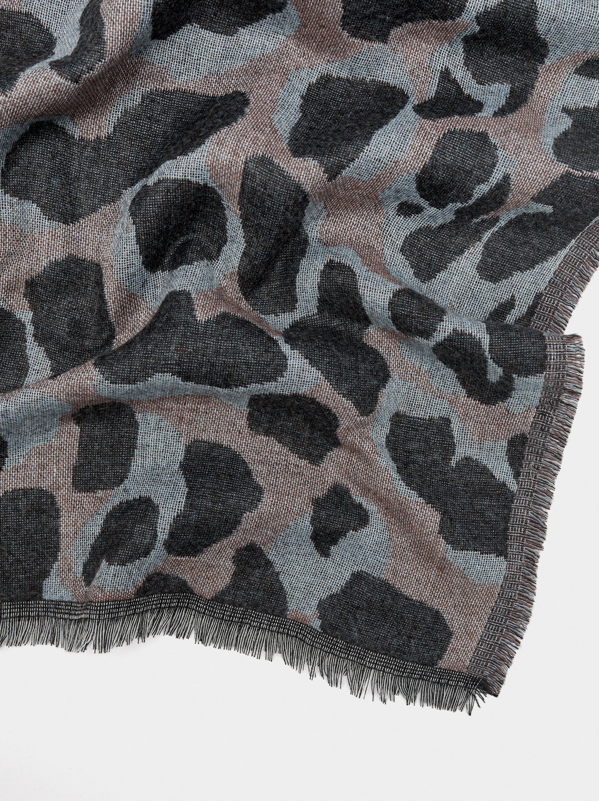 Scarf with animal printed image number 1.0
