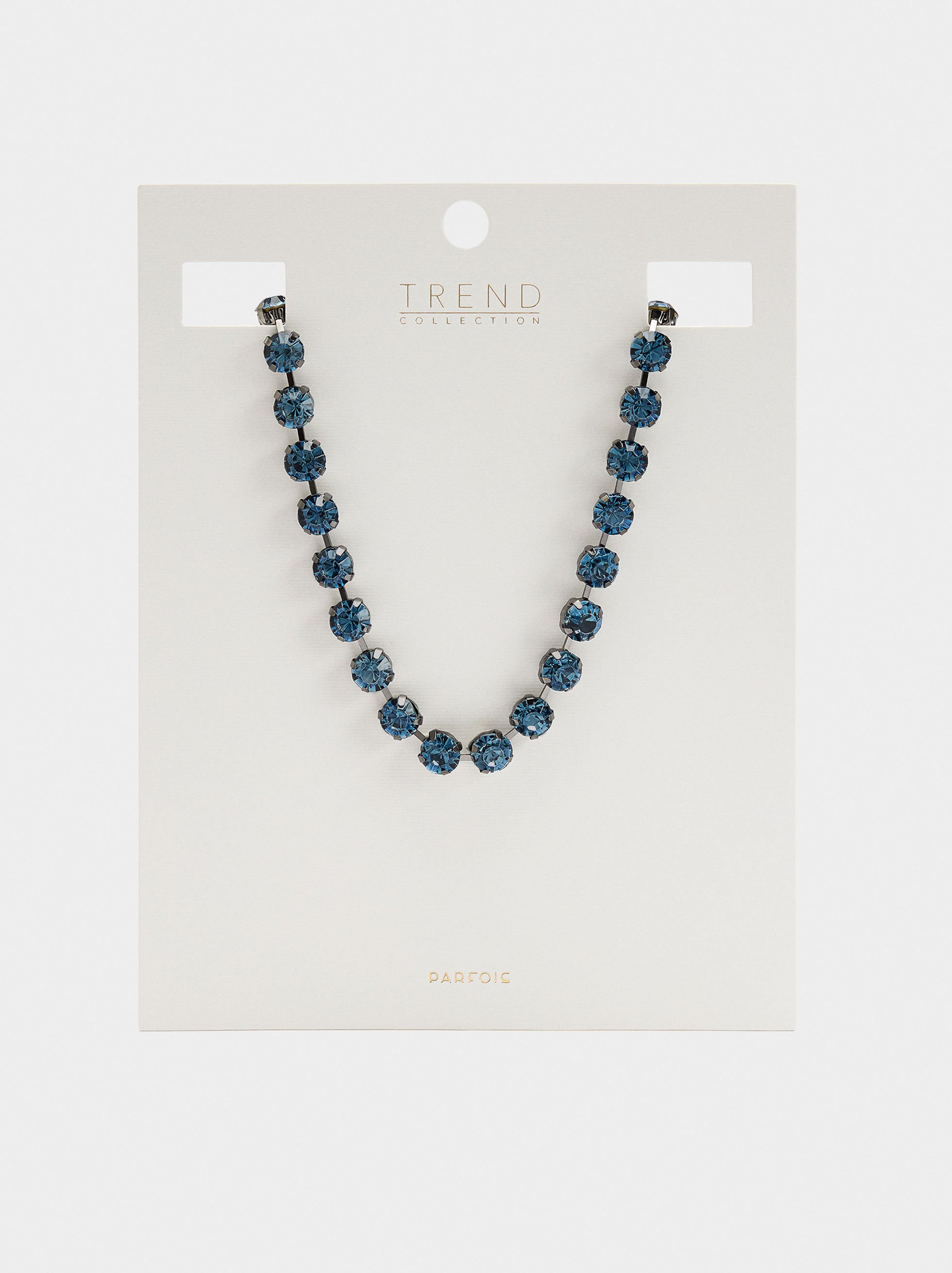 Short necklace with crystals image number 3.0