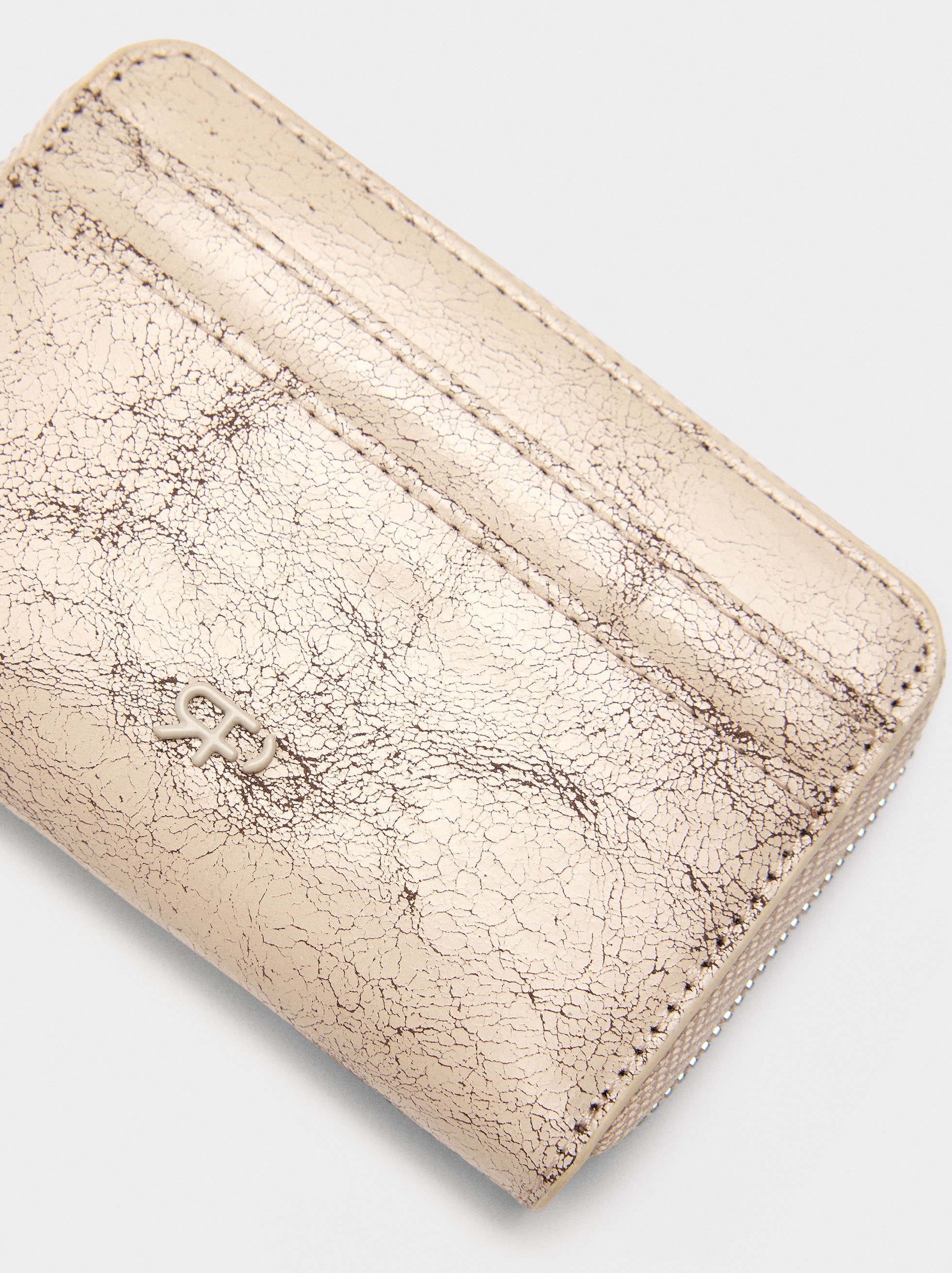 Basic wallet with aged effect image number 1.0