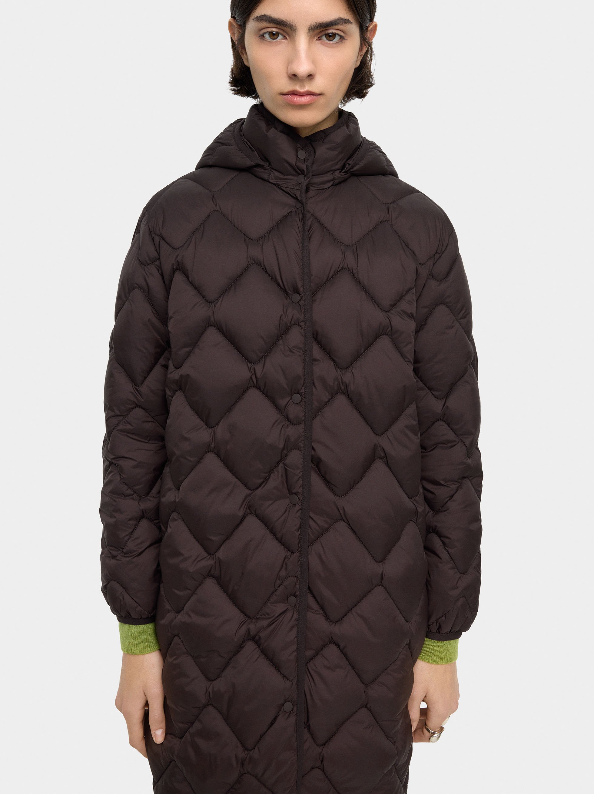 Abrigo largo acolchado image number 2.0