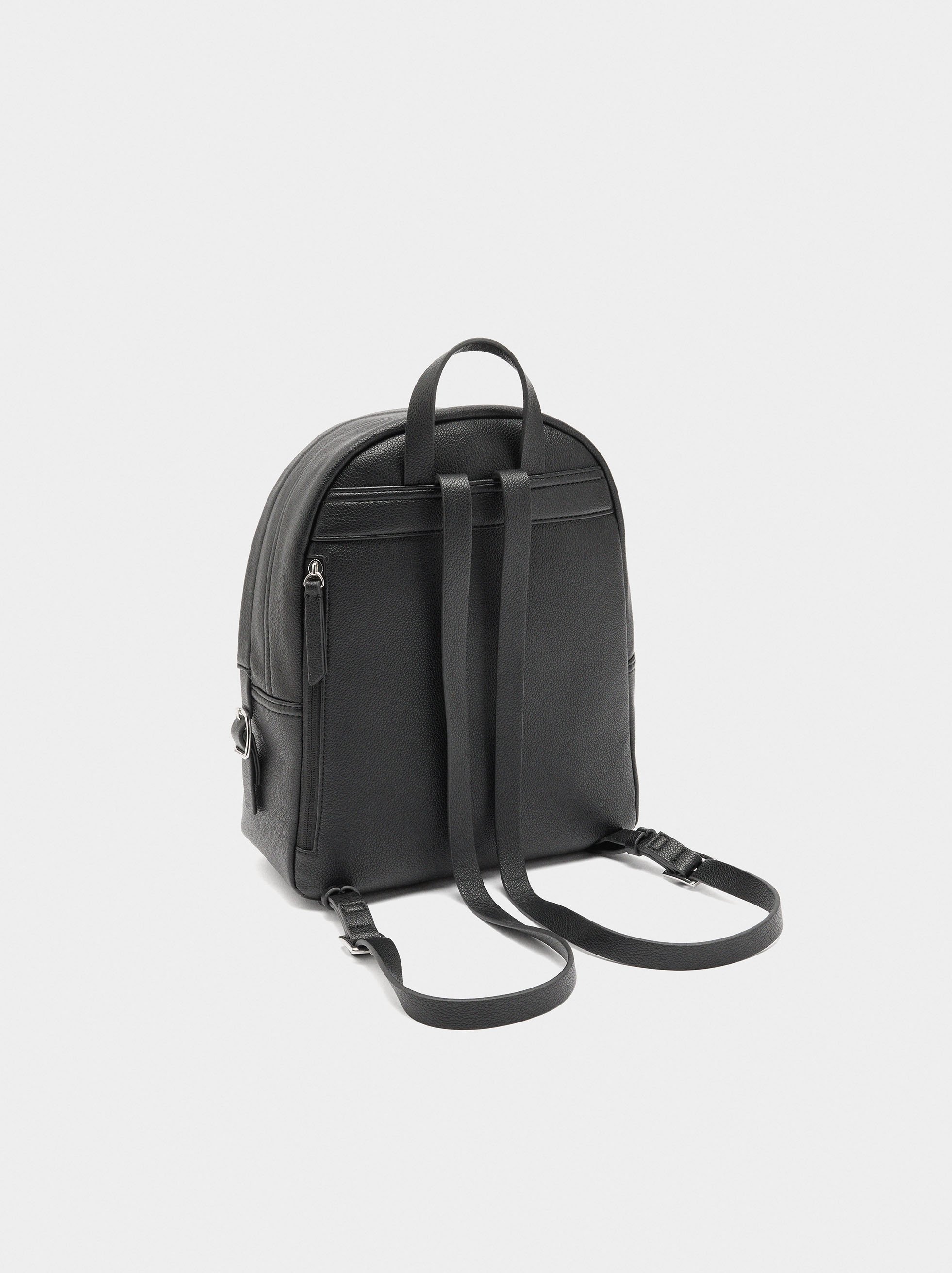 Basic backpack with pendant image number 3.0