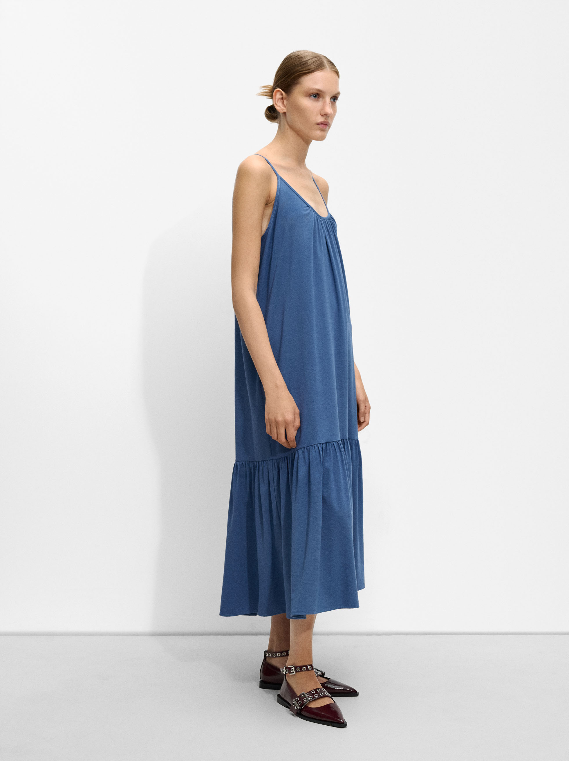 Long dress with straps image number 2.0