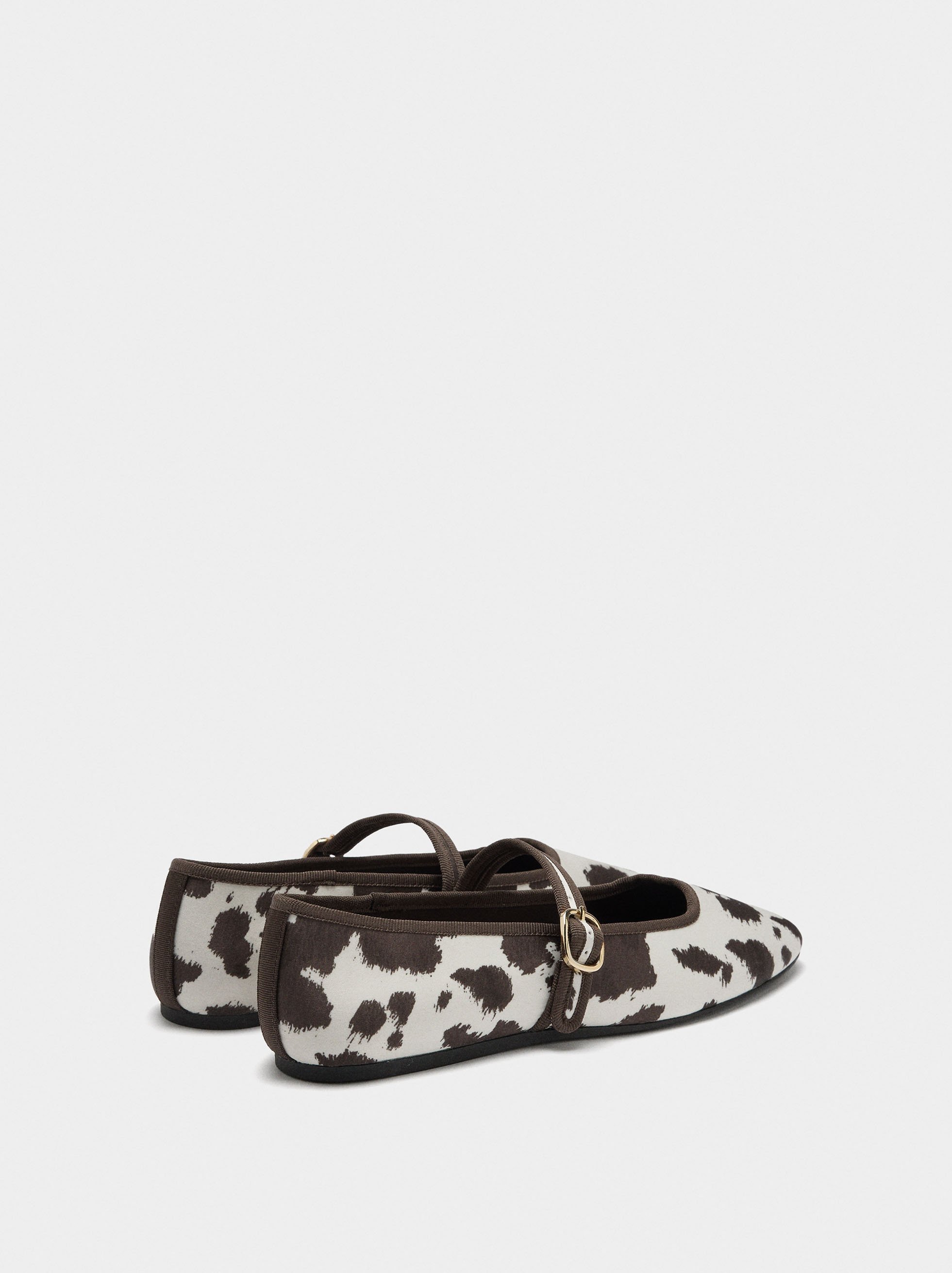 Ballet flats with animal printed pattern image number 3.0