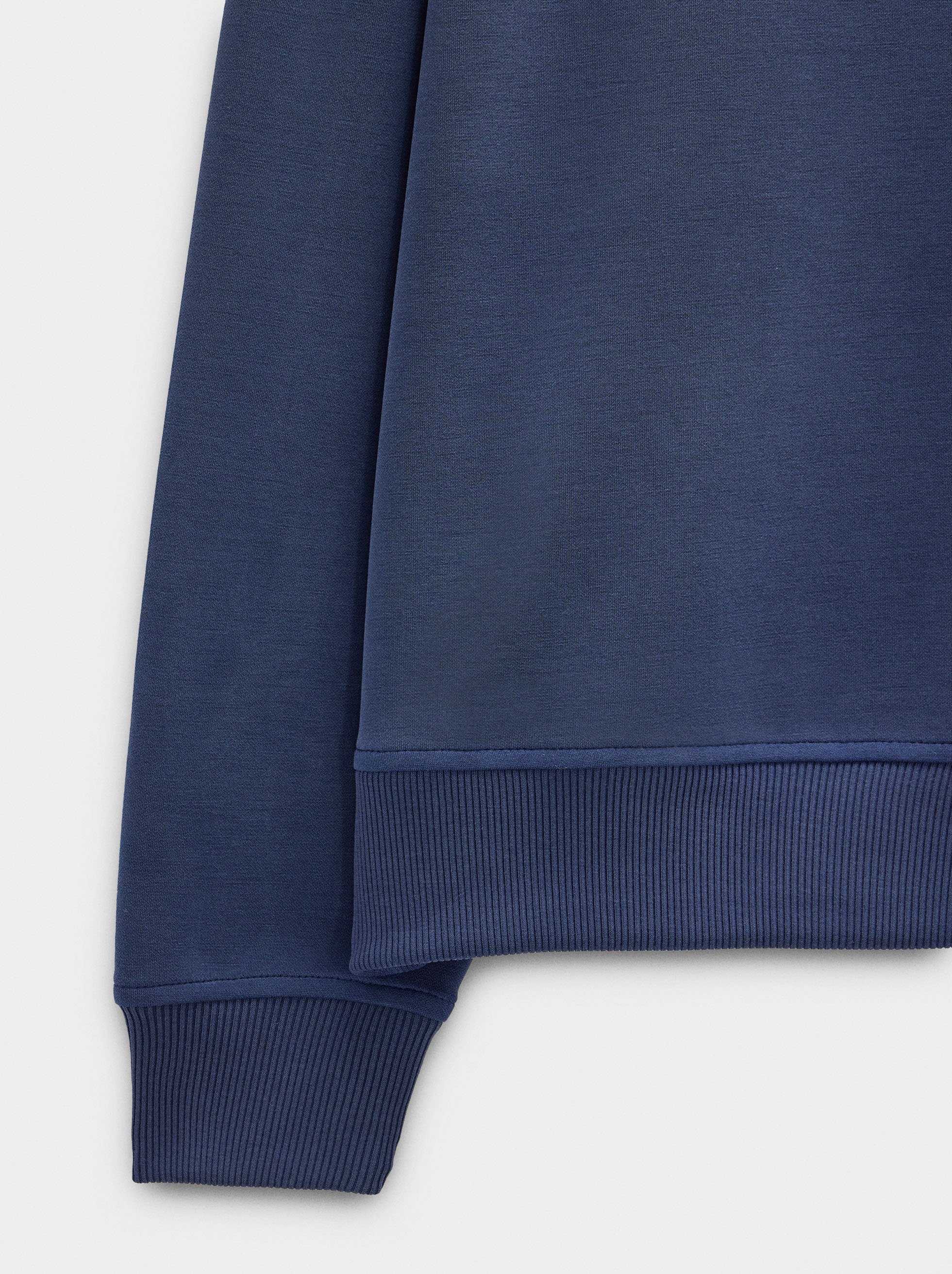 Basic sweatshirt image number 5.0