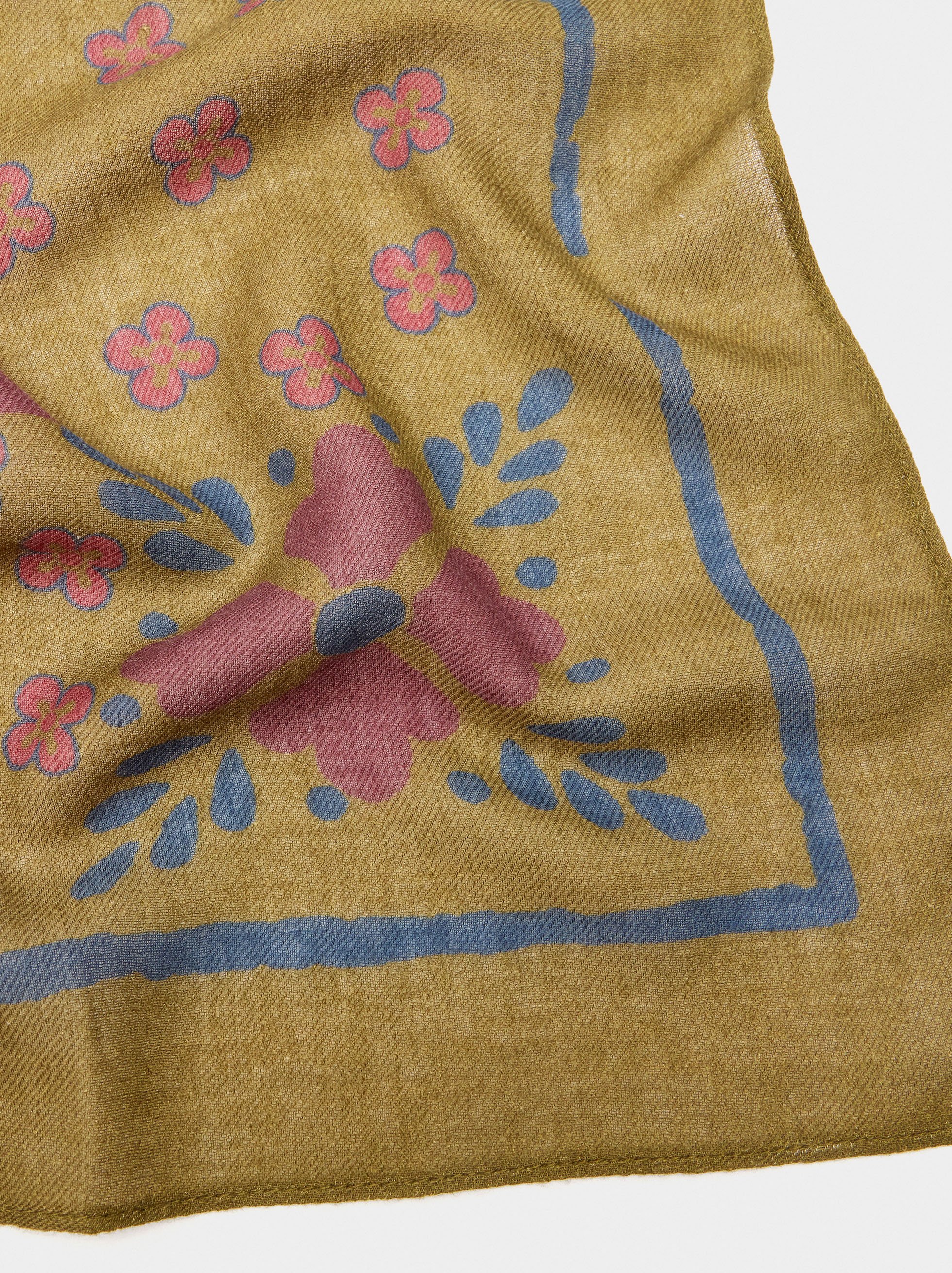 Square printed scarf with wool blend image number 2.0