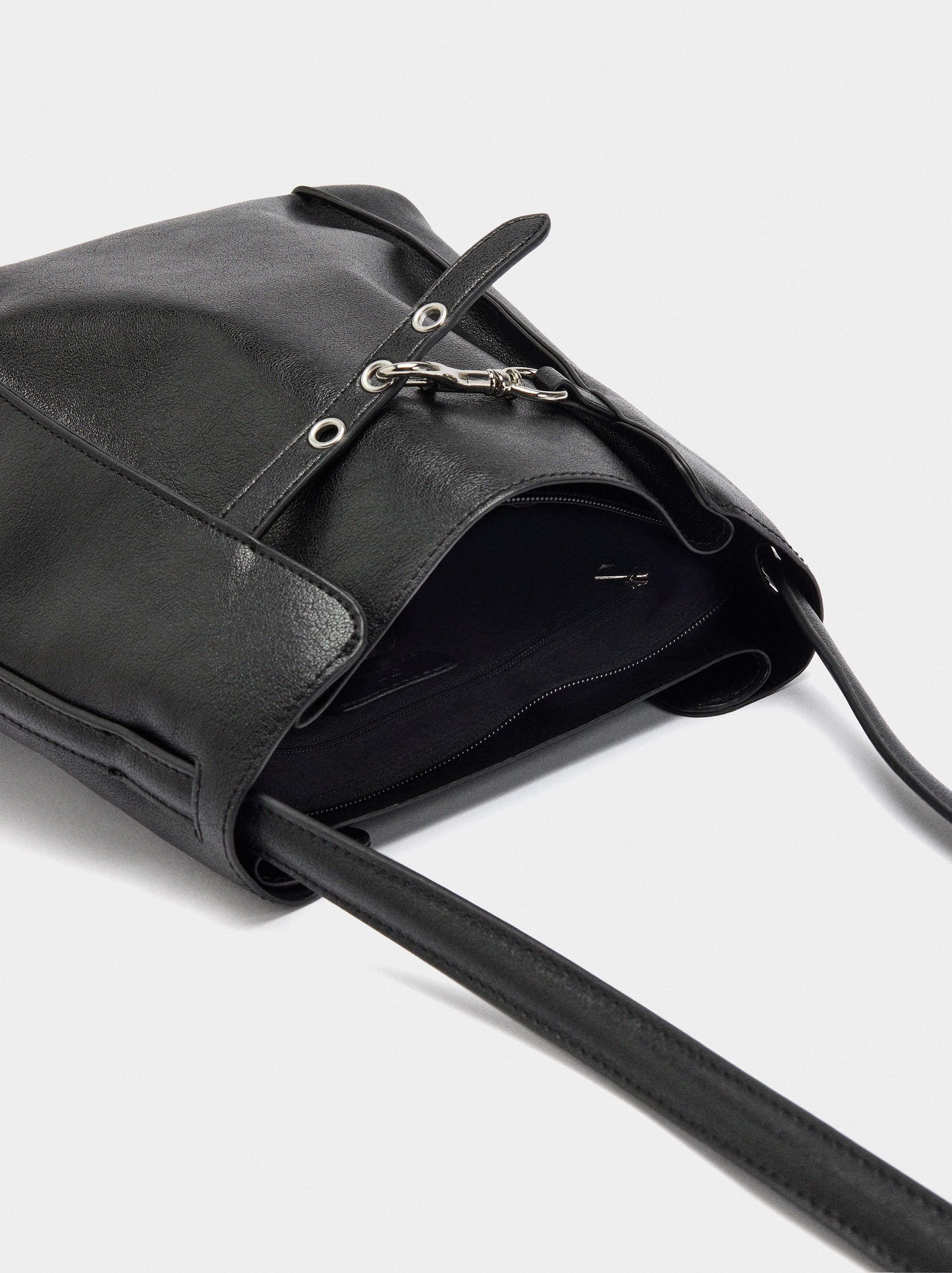 Bucket bag with side folds image number 4.0