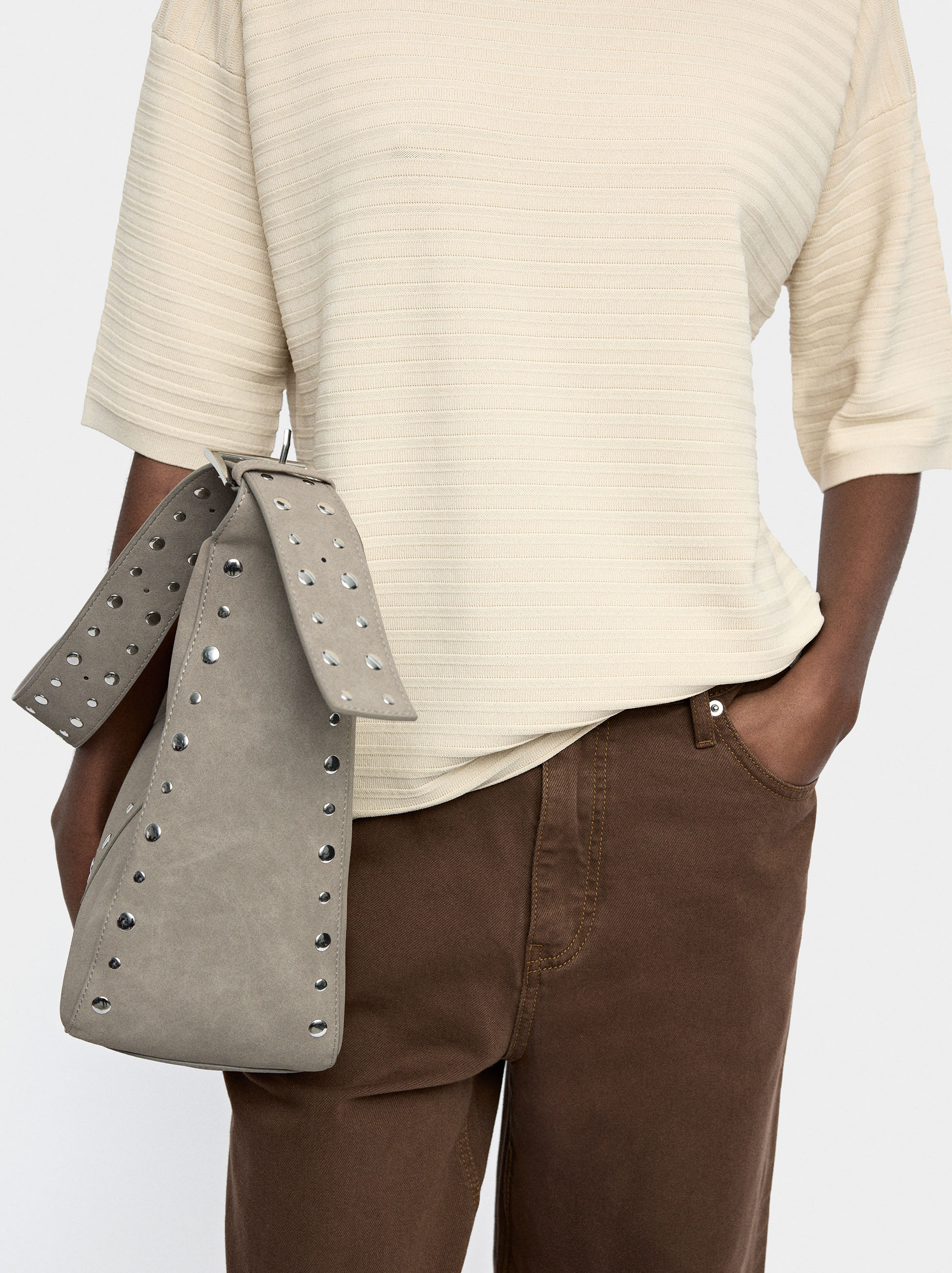 Short-sleeve sweater in ribbed knit image number 3.0