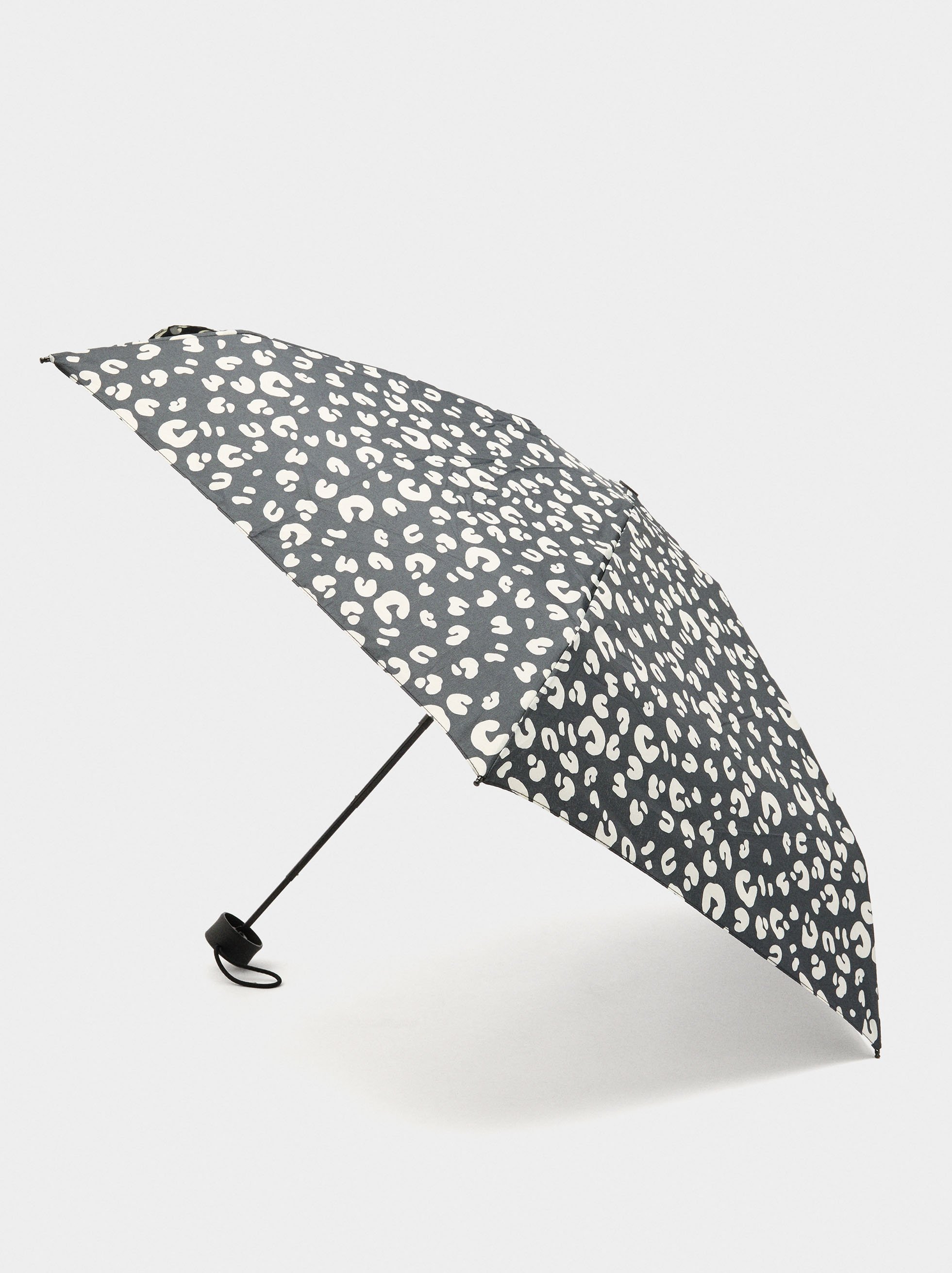 Small umbrella image number 2.0