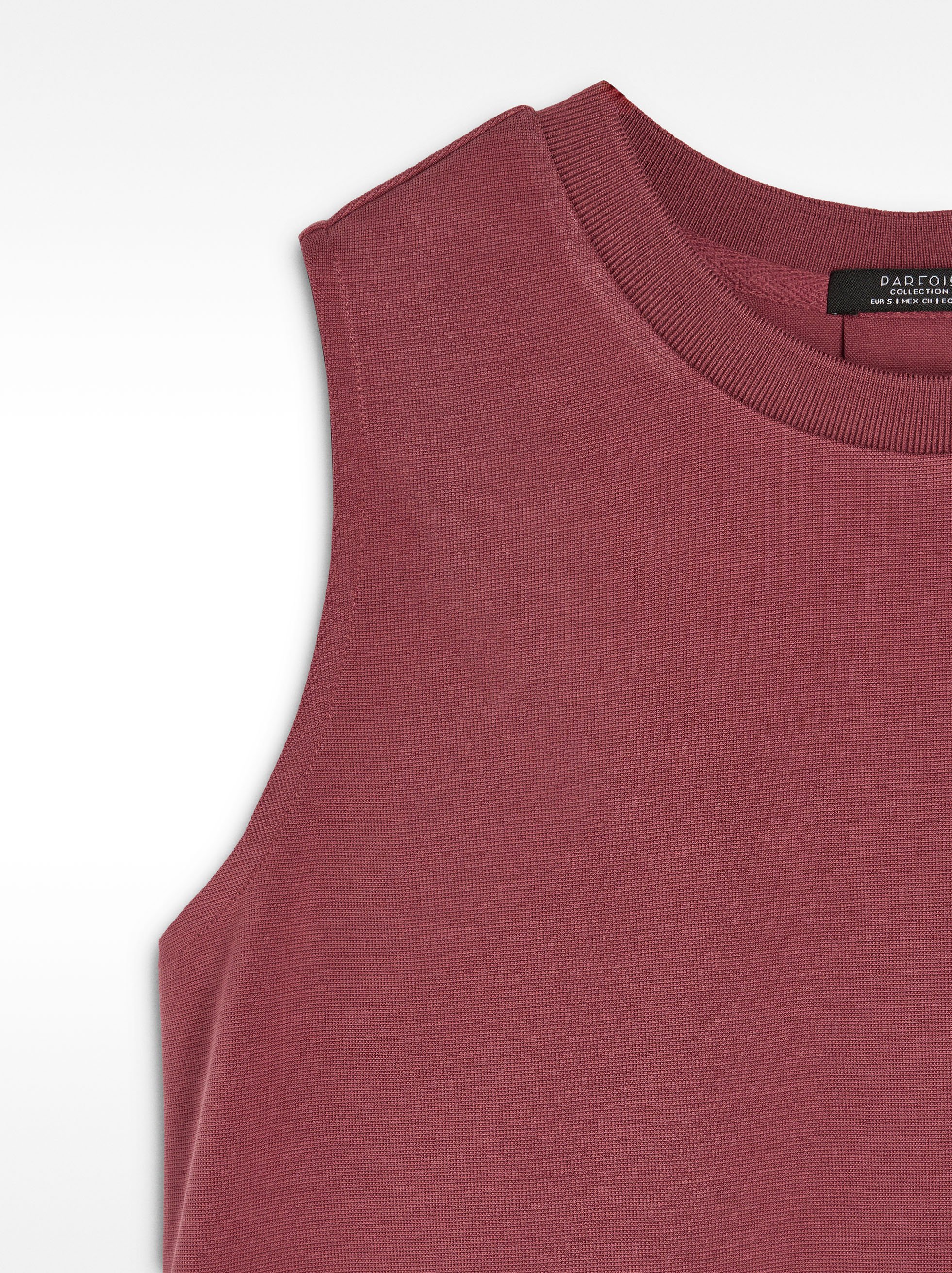 Plain top with pleat image number 6.0