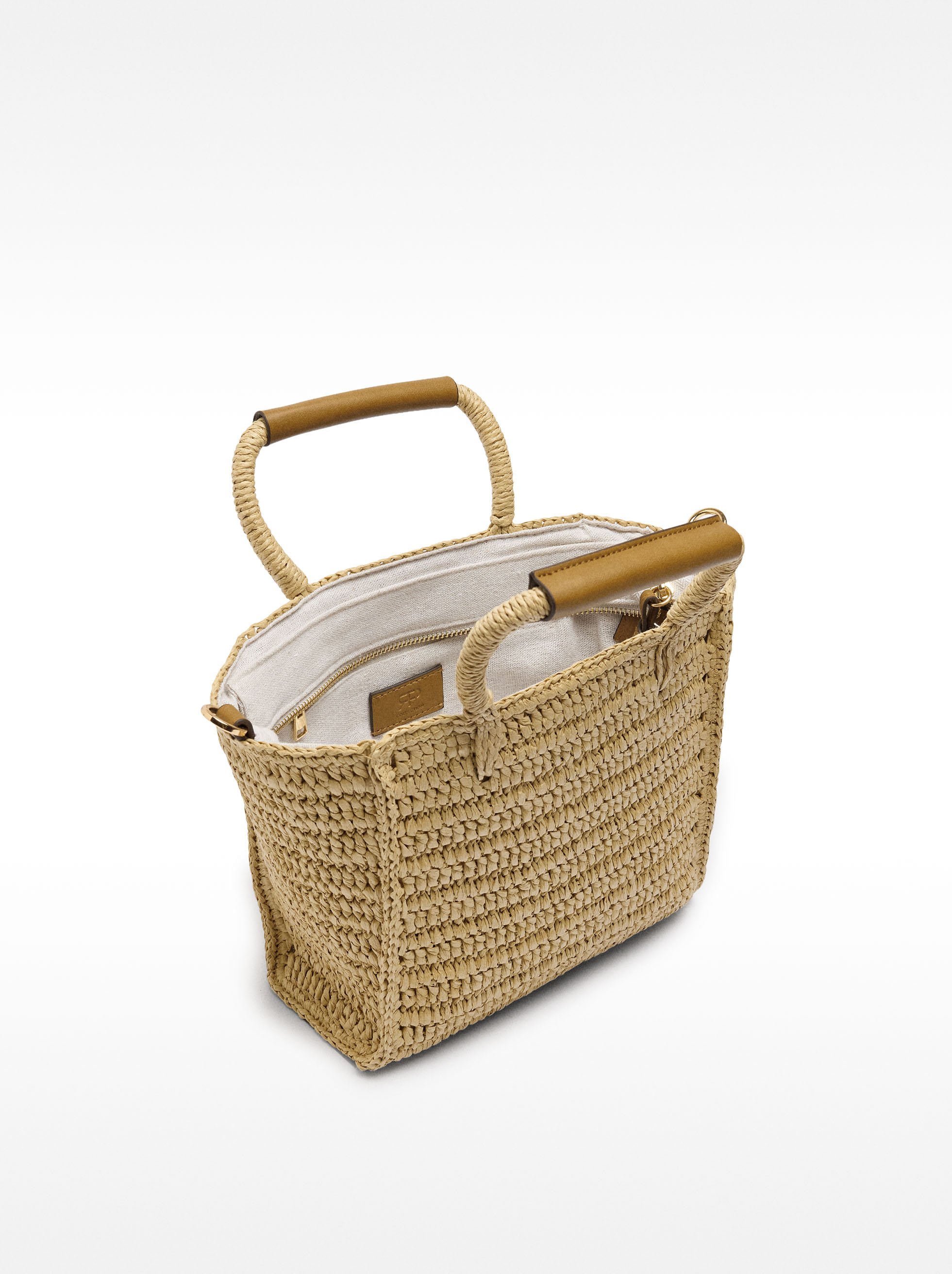 Tote bag with straw effect and crossbody strap image number 4.0