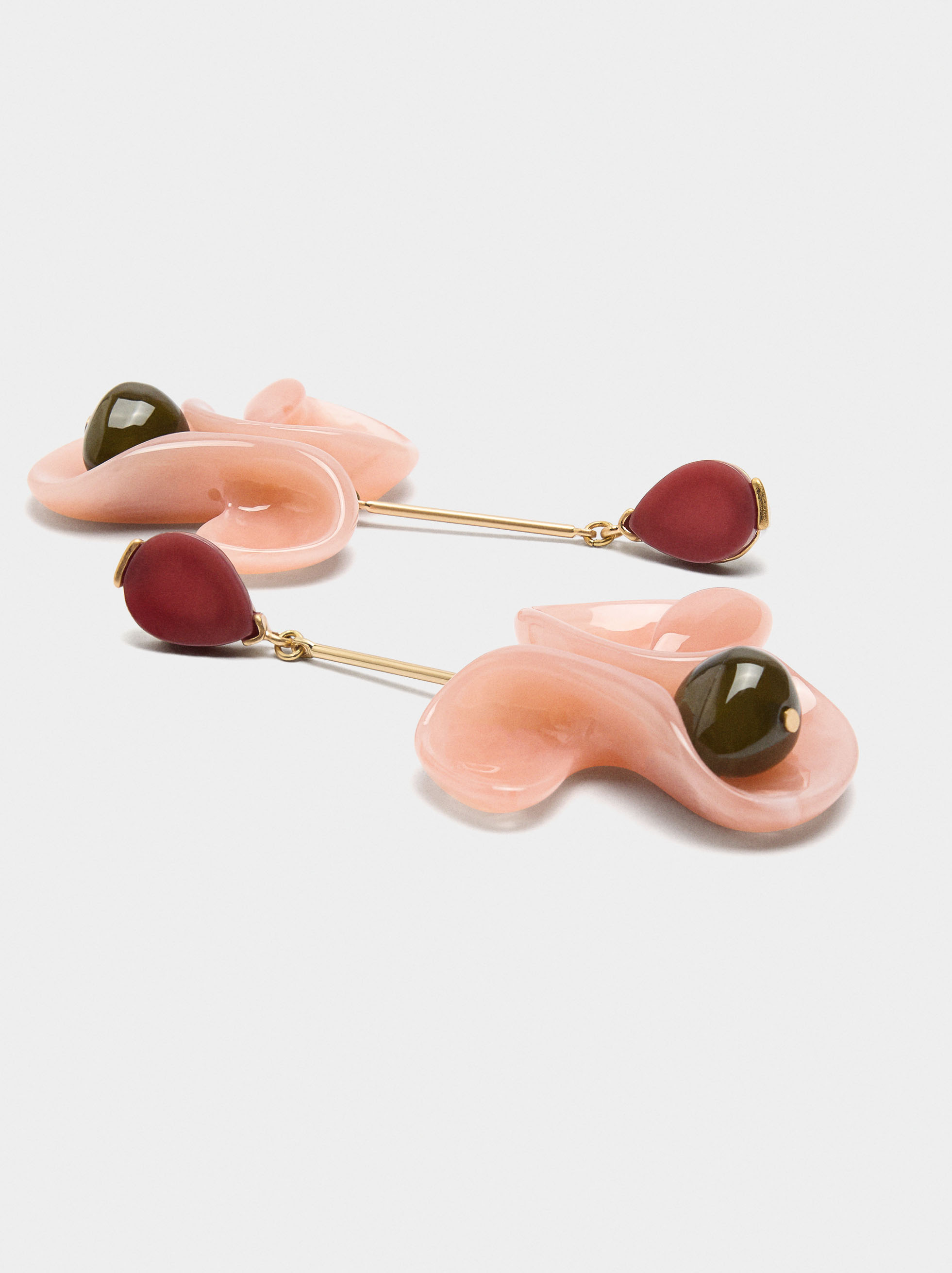 Long earrings with resin flower image number 2.0