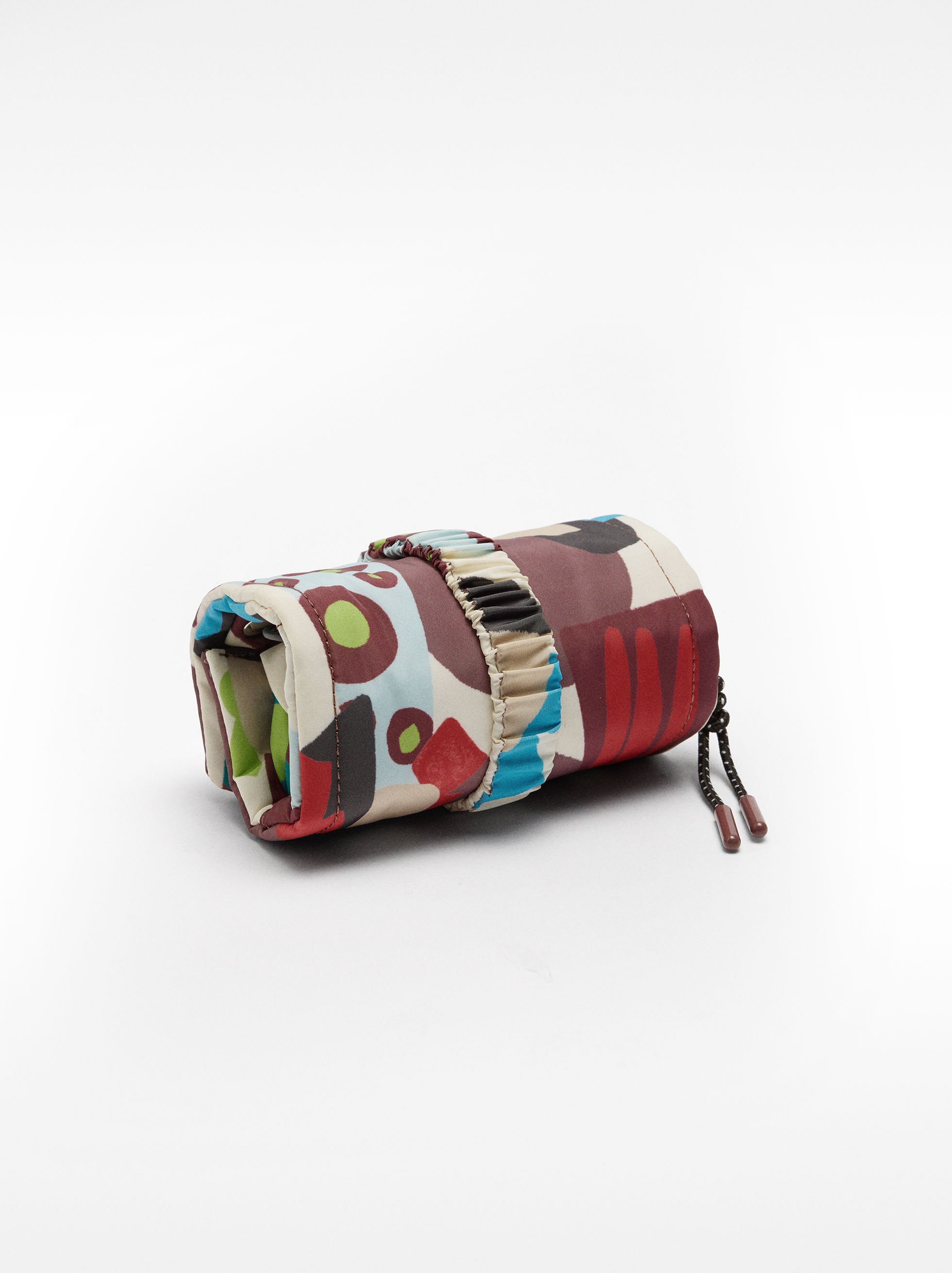Joyero de rollo estampado image number 2.0