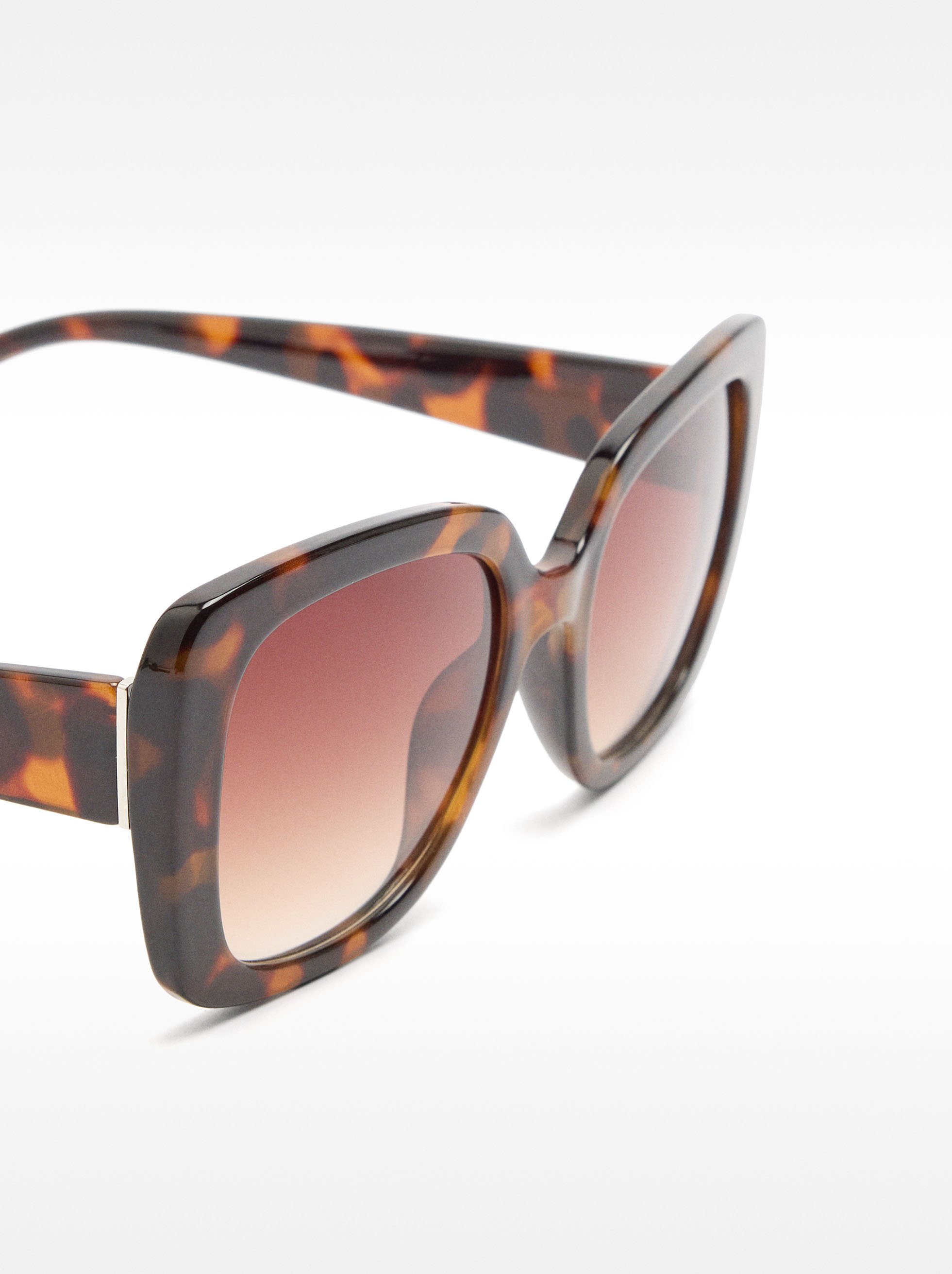 Butterfly sunglasses image number 1.0