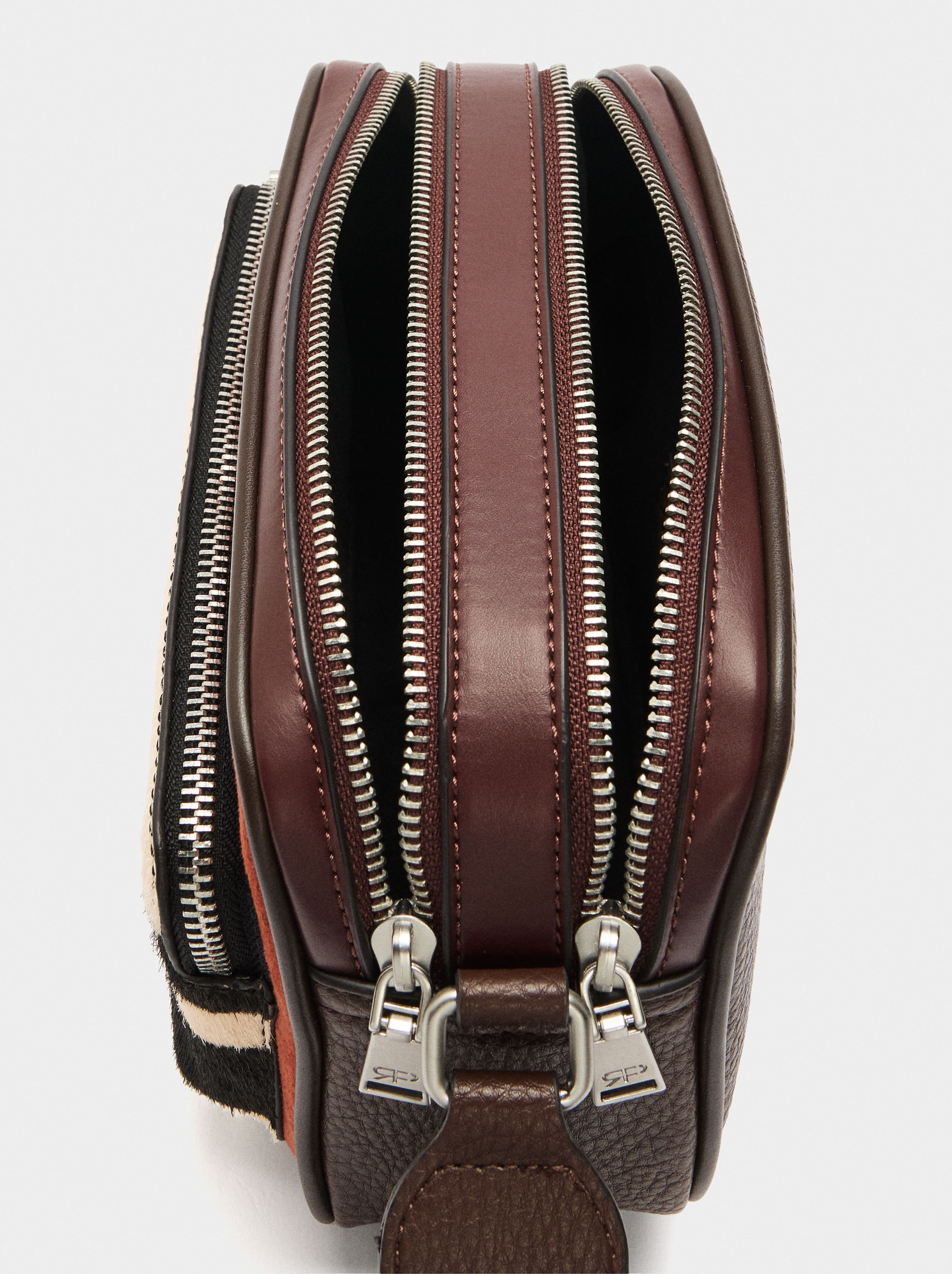 Crossbody bag with leather details image number 4.0