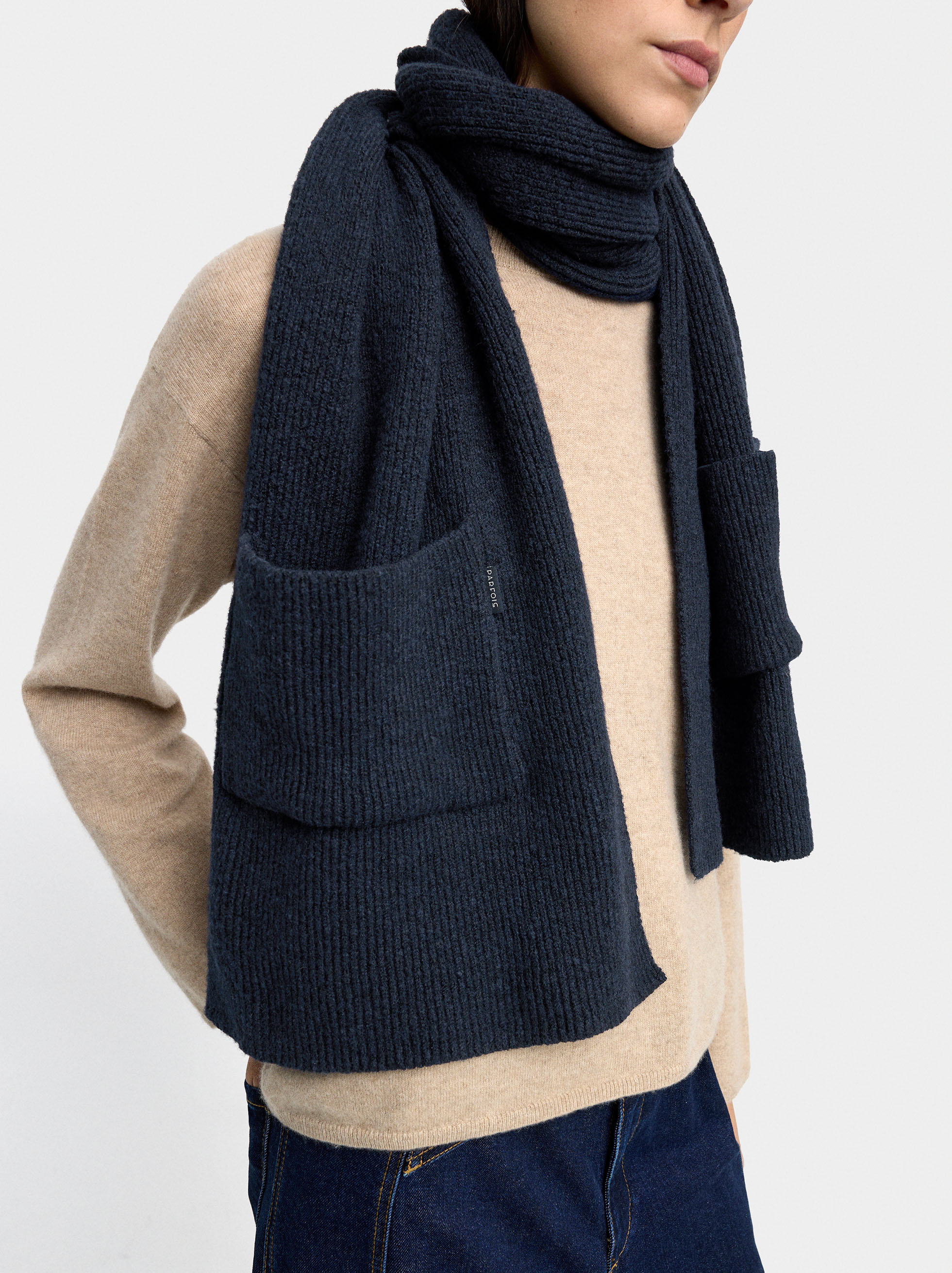 Gerippter, glatter Schal image number 1.0