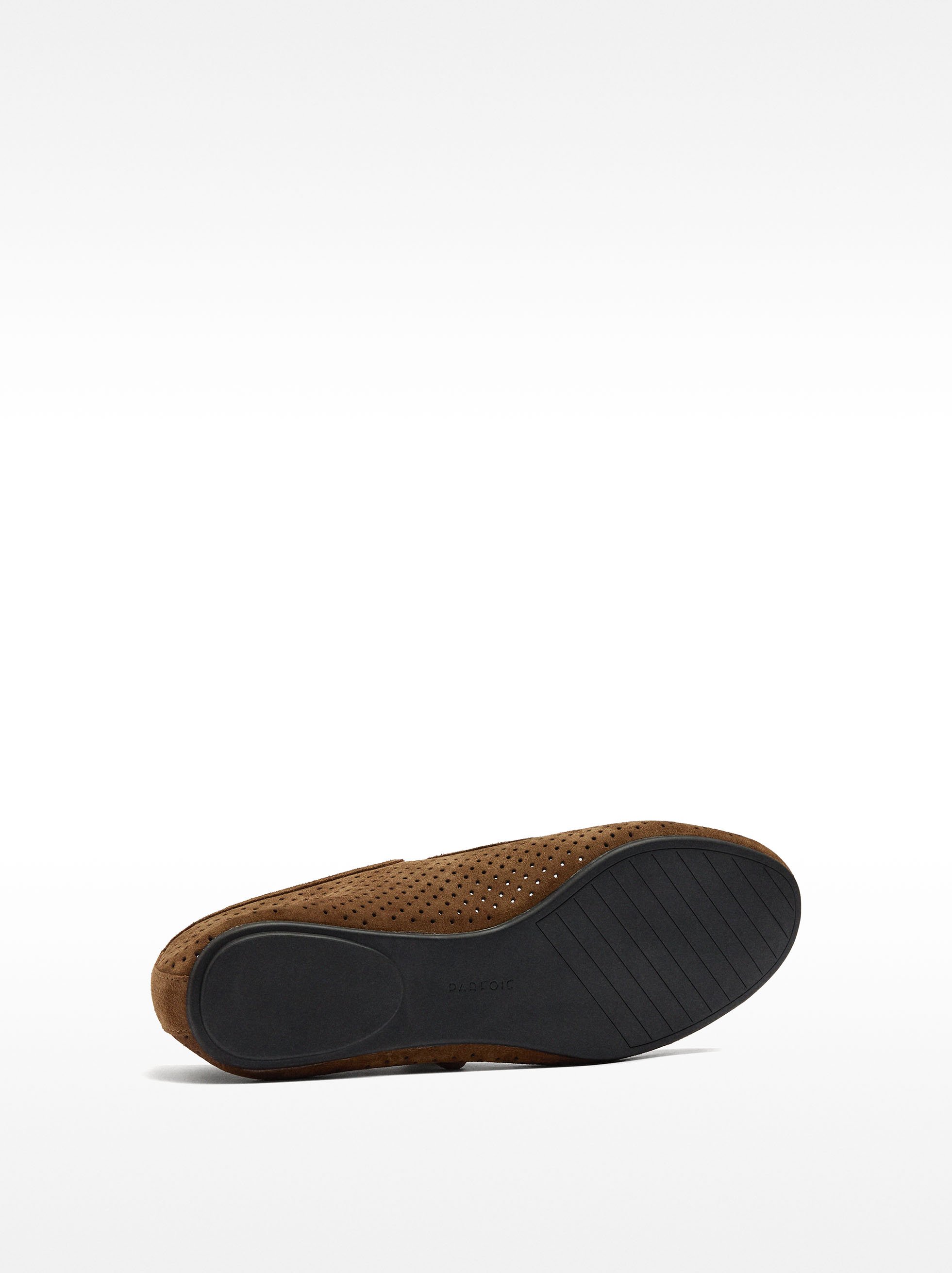 Leather ballet flats with strap and buckle image number 6.0