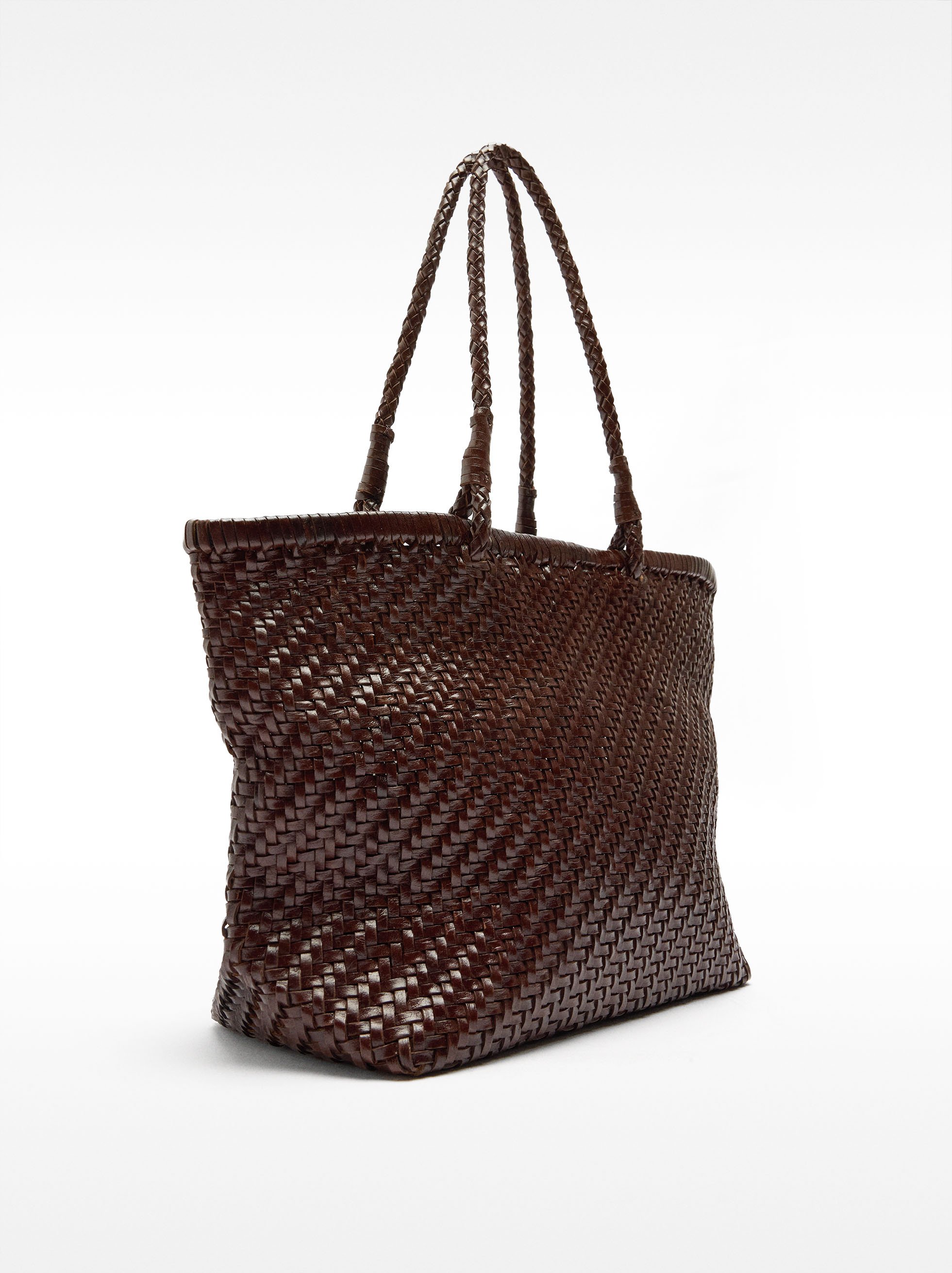 Woven leather shopper bag image number 4.0