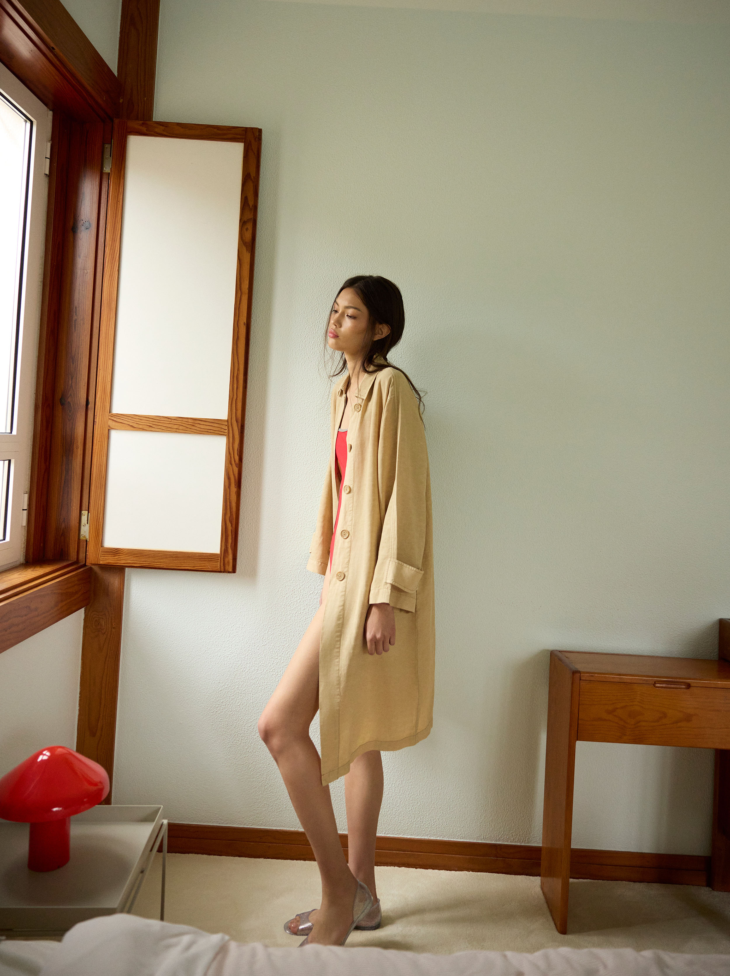 Trench coat with linen