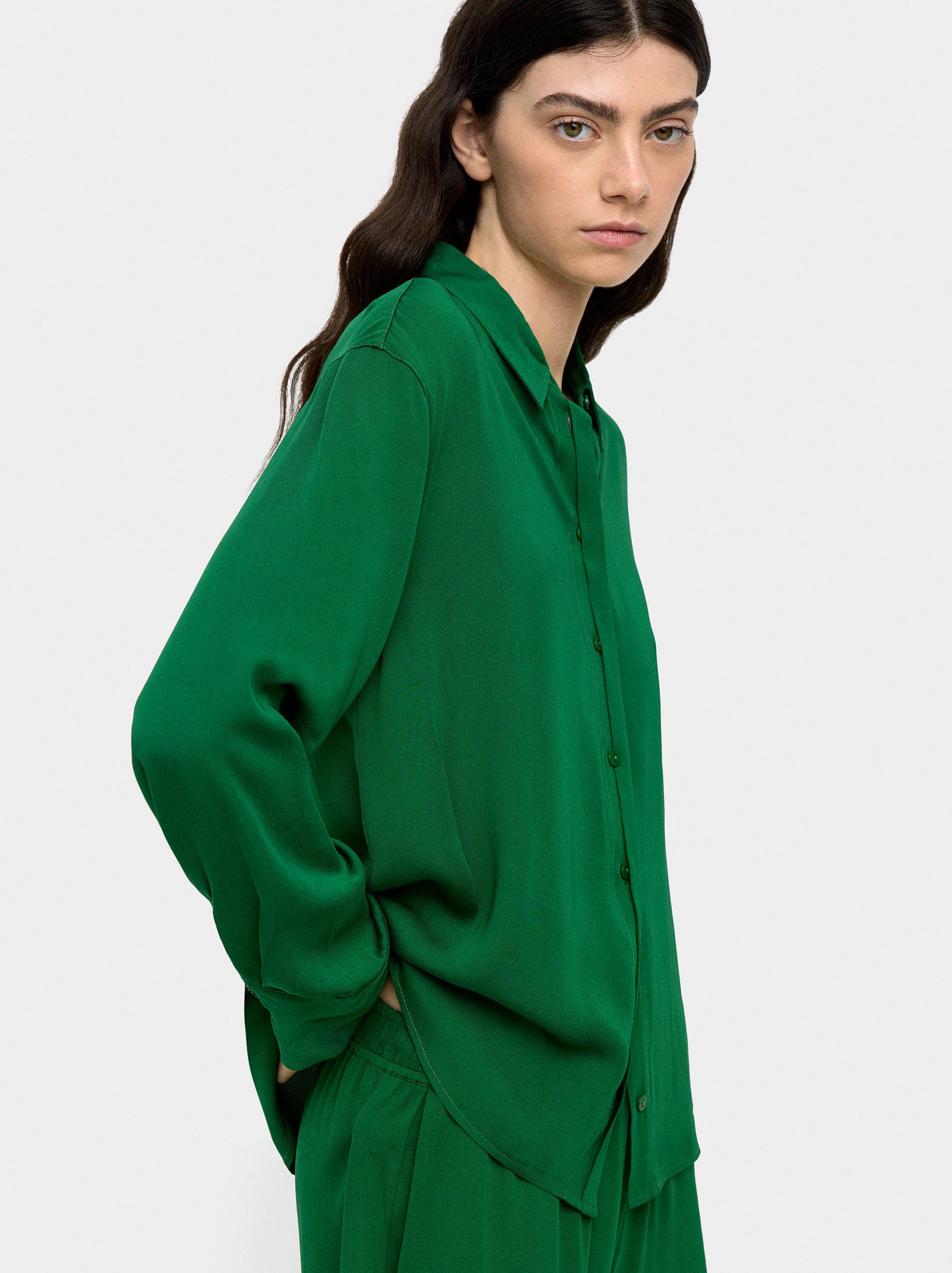 Flowing long-sleeve shirt image number 1.0