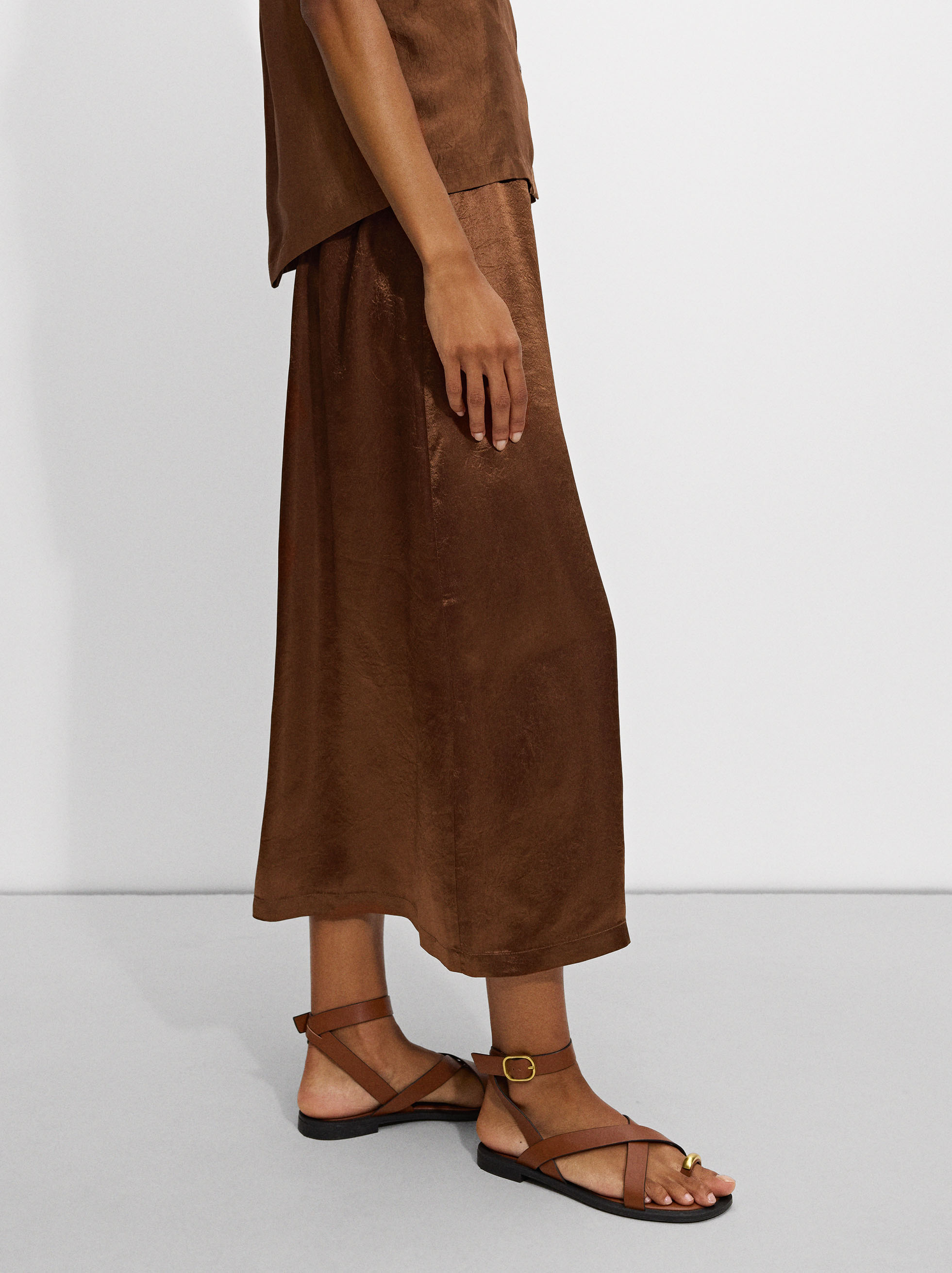Satin skirt image number 2.0