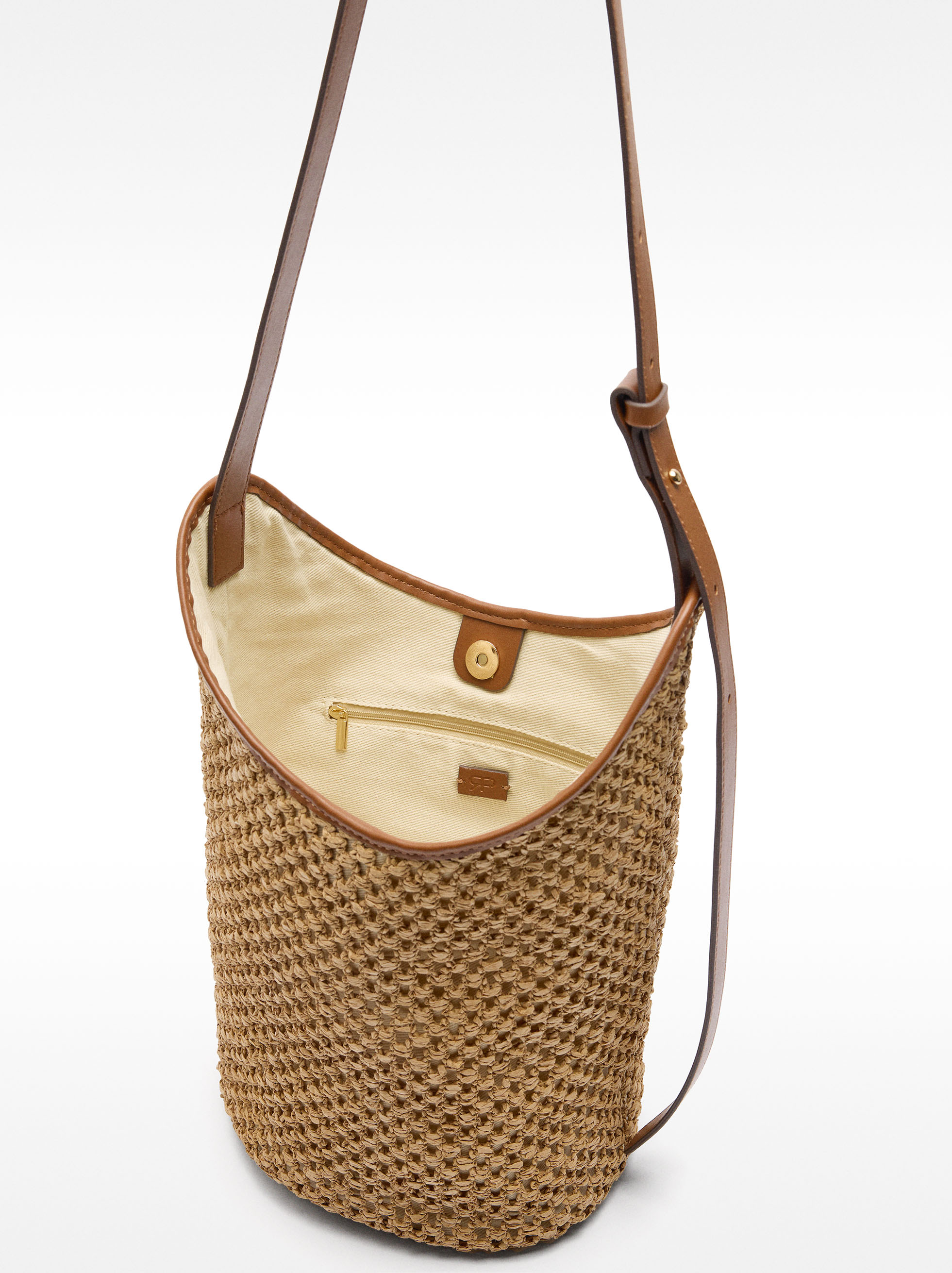 Bucket bag with straw effect and removable bag M image number 4.0