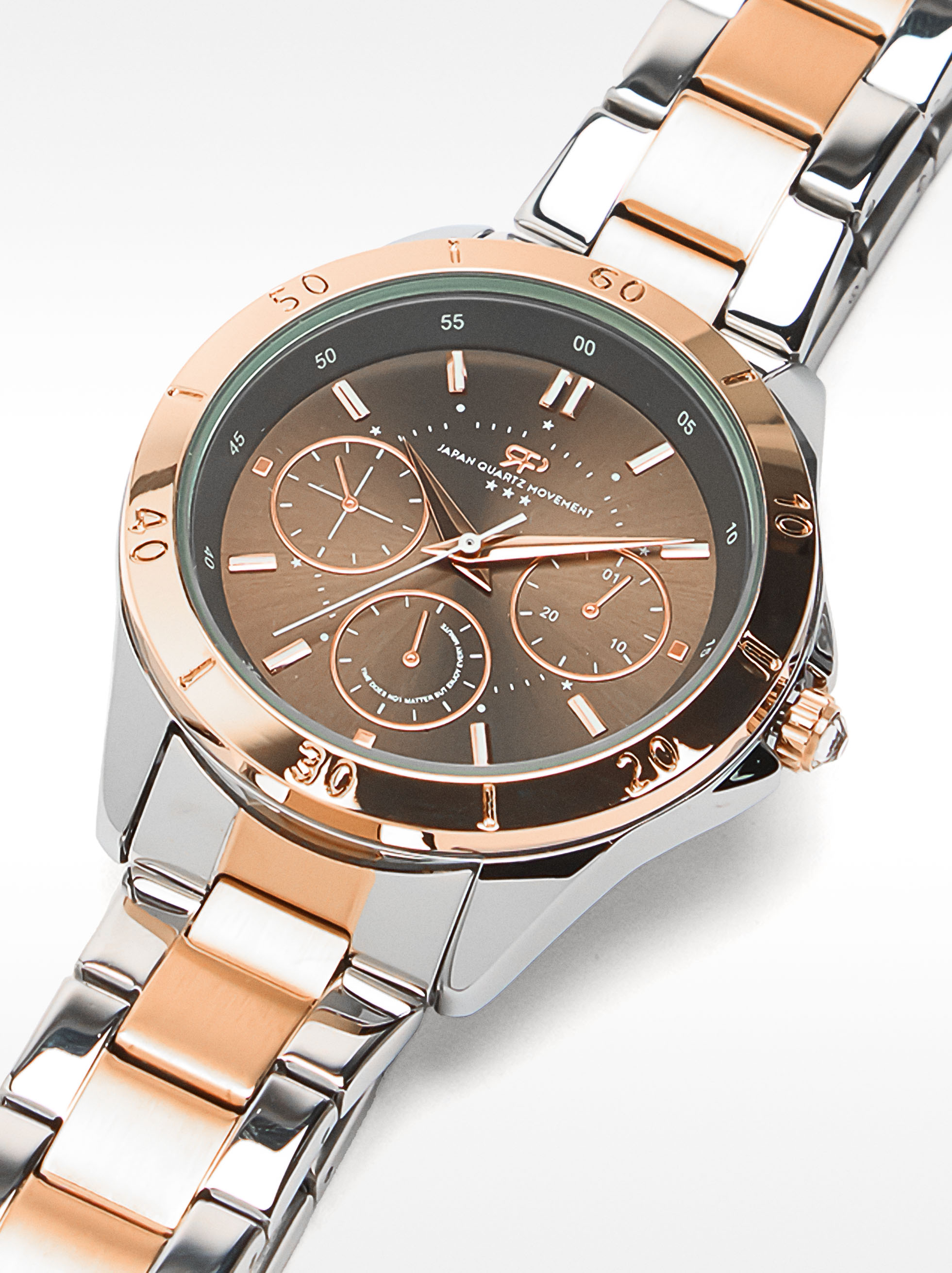 Reloj de pulsera de acero inoxidable bicolor image number 2.0