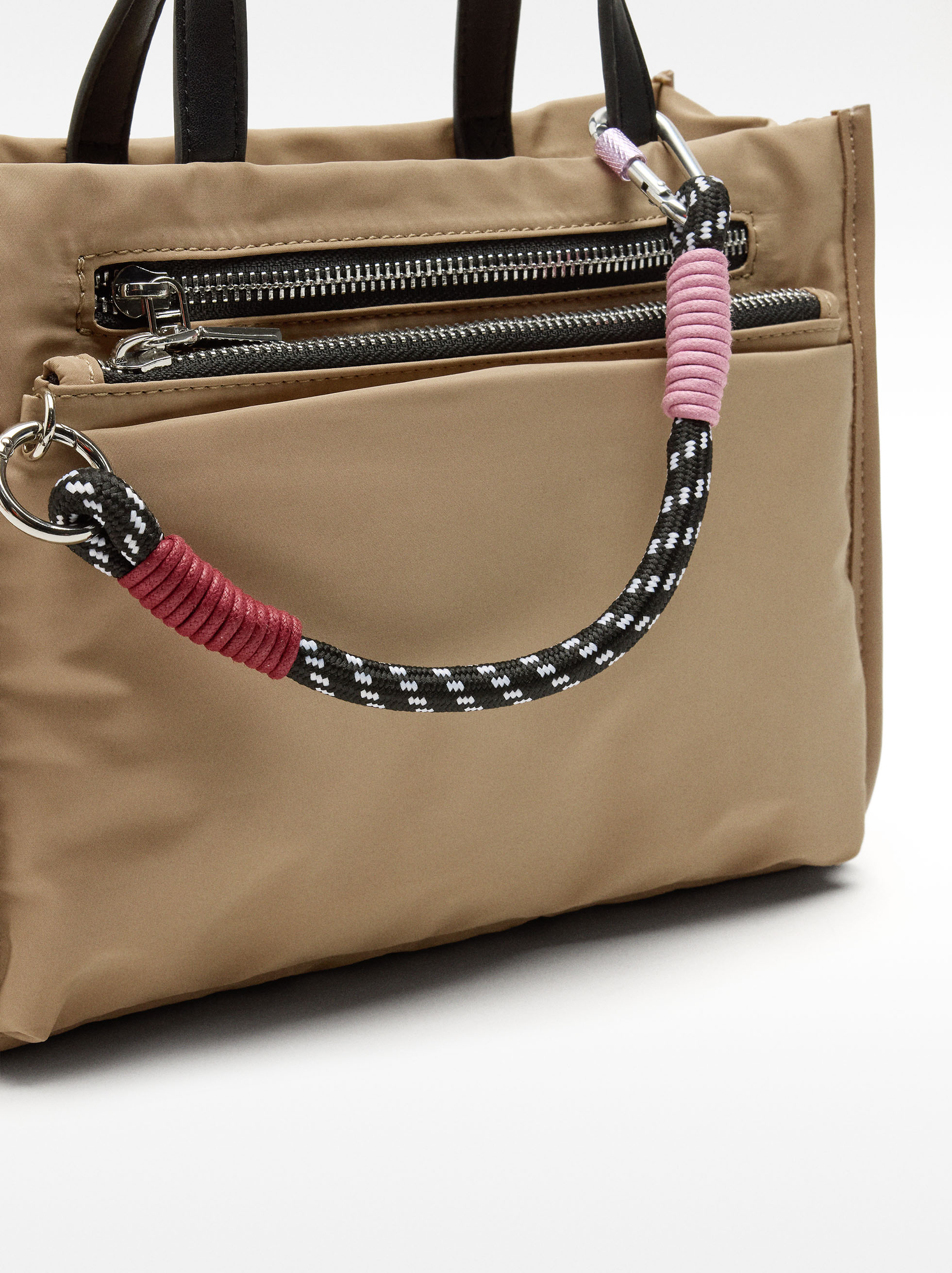 Bolso tote de nylon S image number 2.0