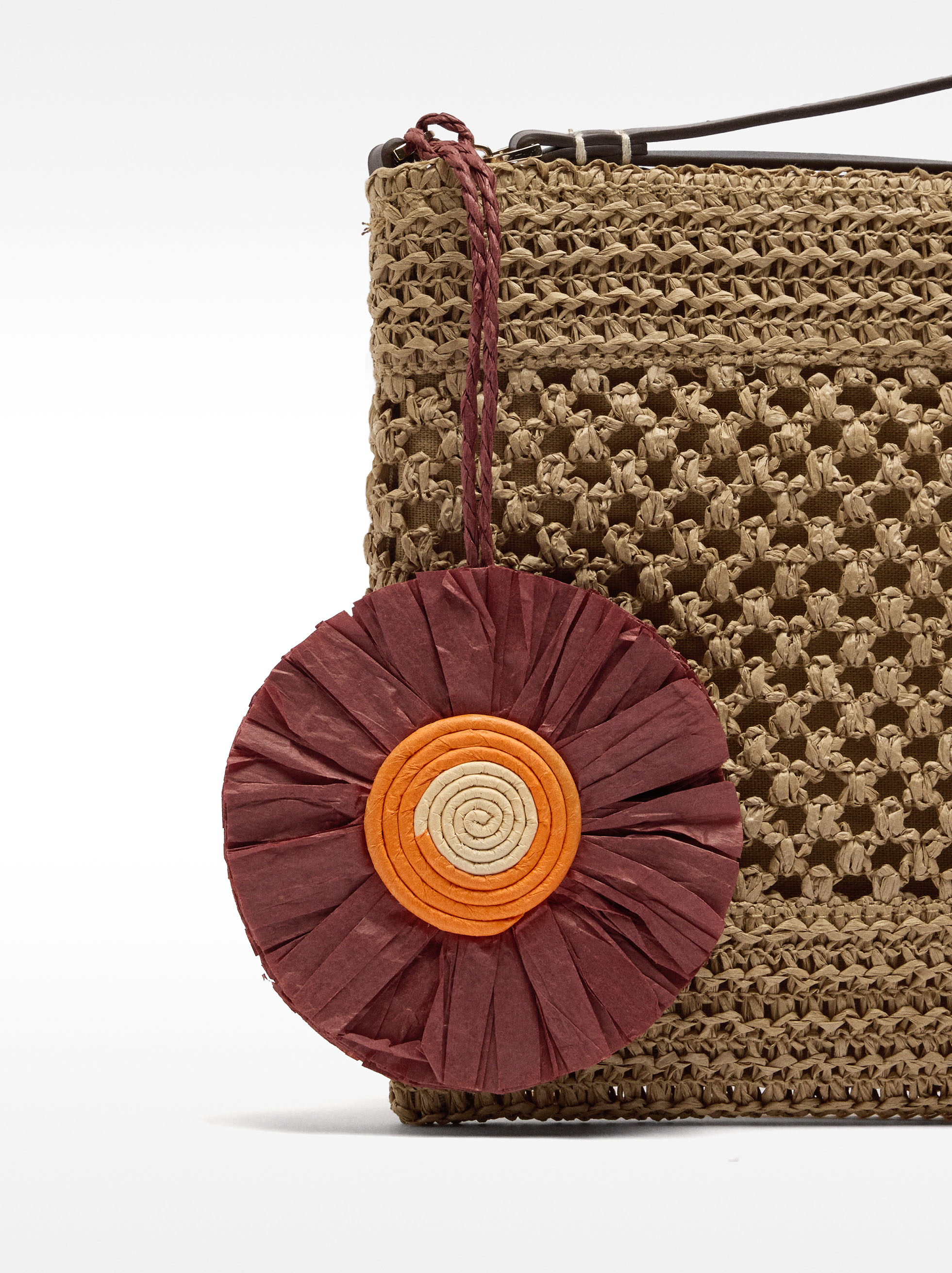 Straw-effect envelope handbag image number 1.0