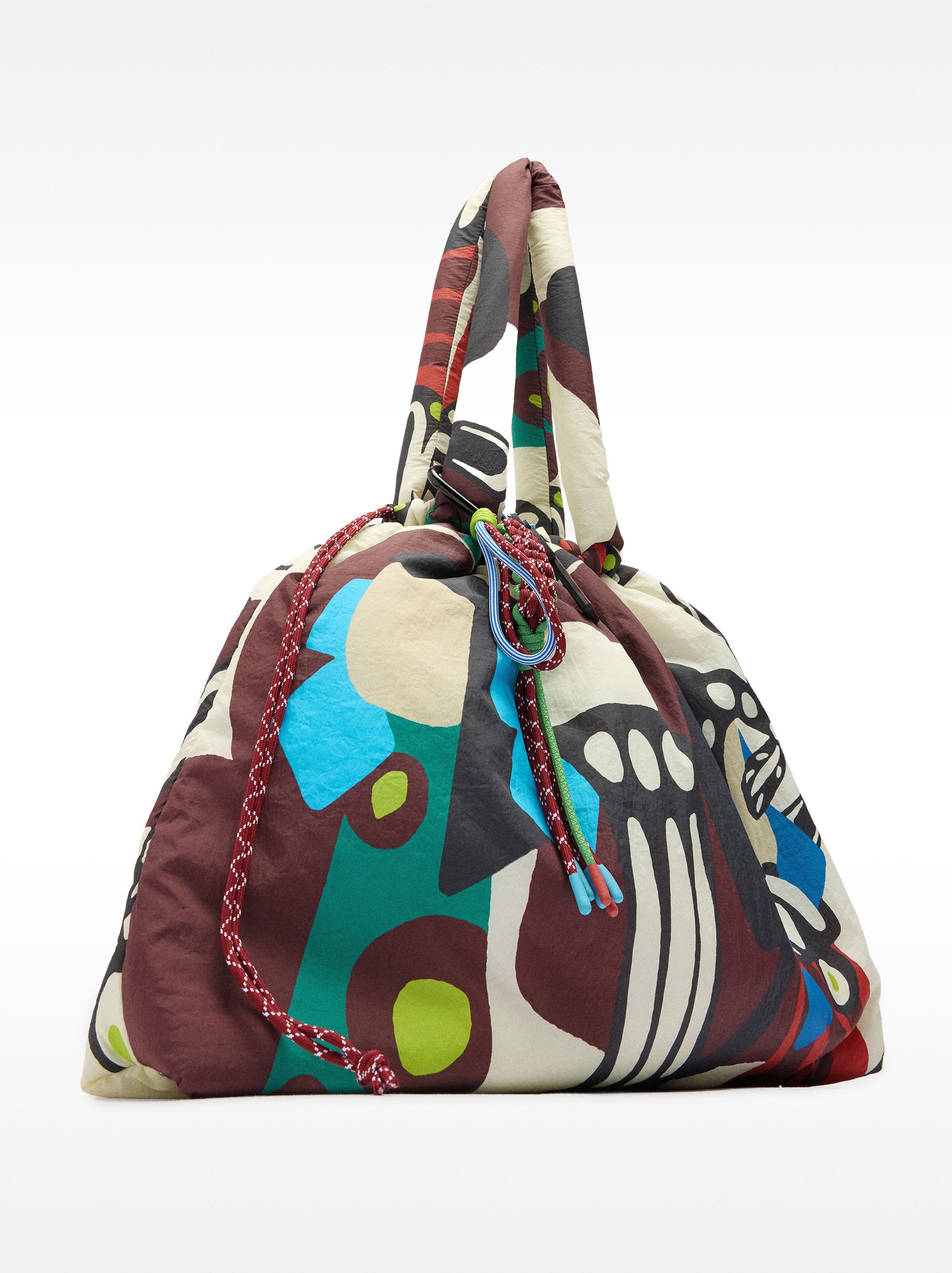 Mala shopper de nylon estampada reversível image number 6.0