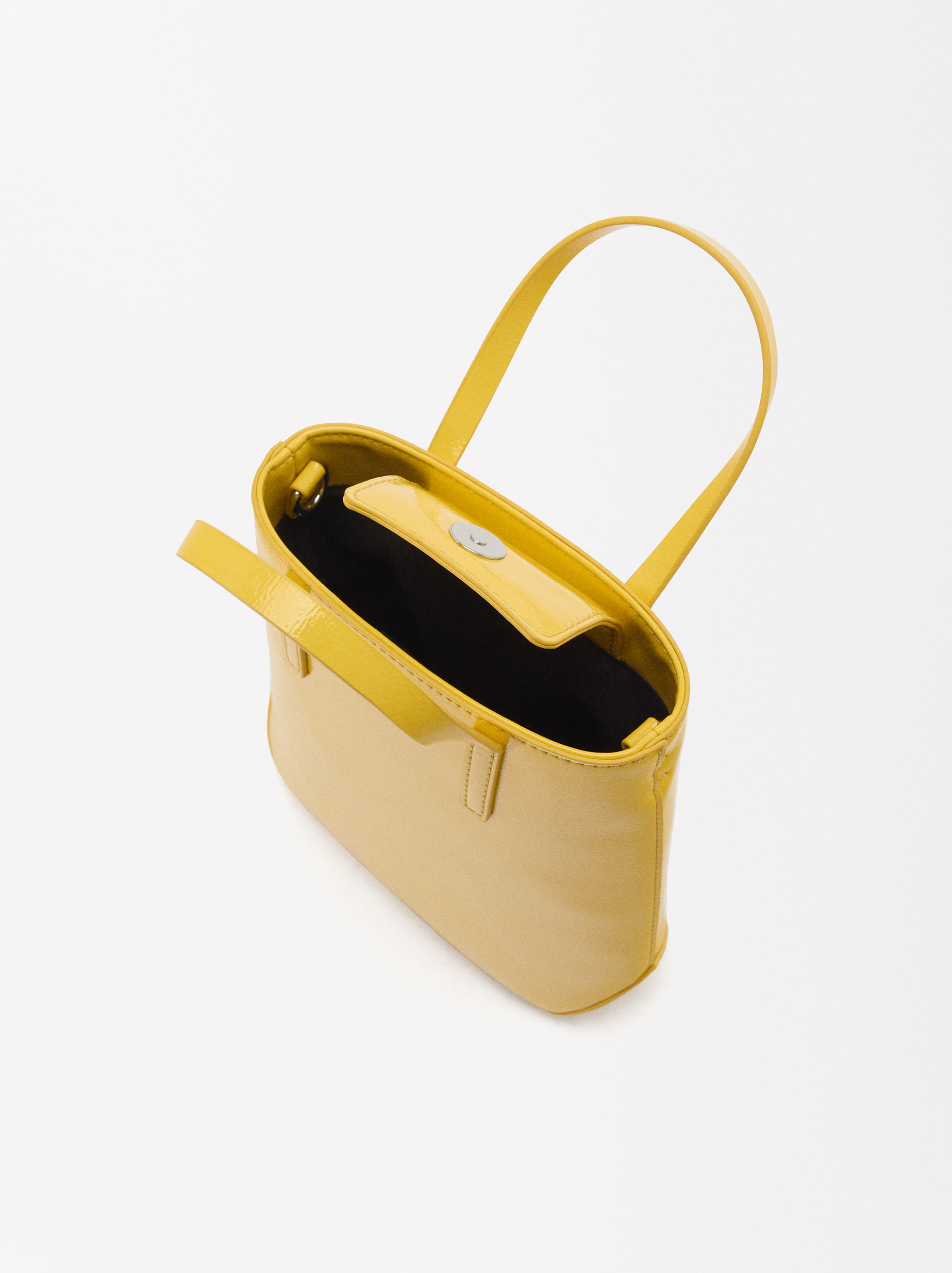 Bolso Tote De Charol Negro Parfois