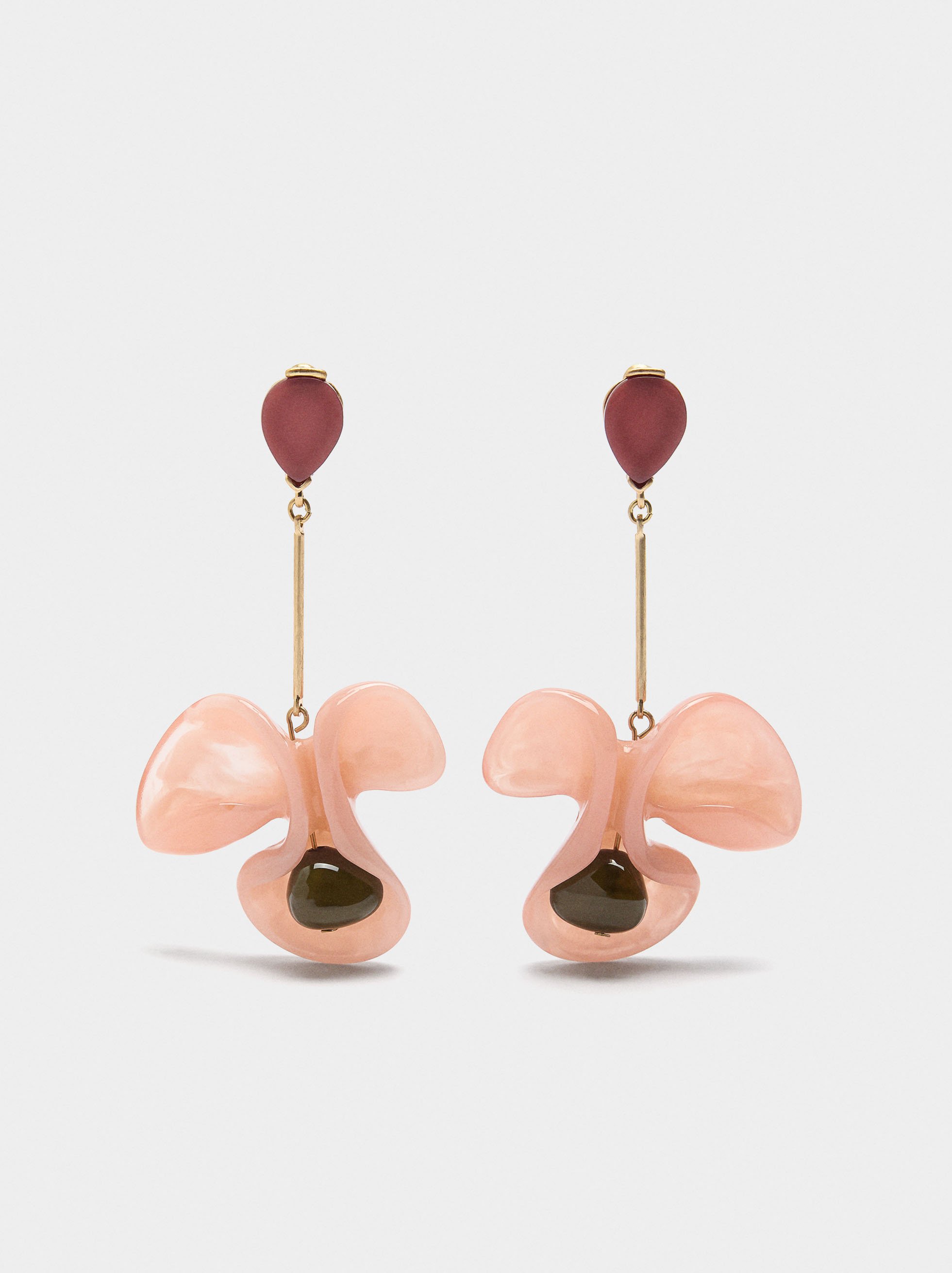 Long earrings with resin flower image number 0.0