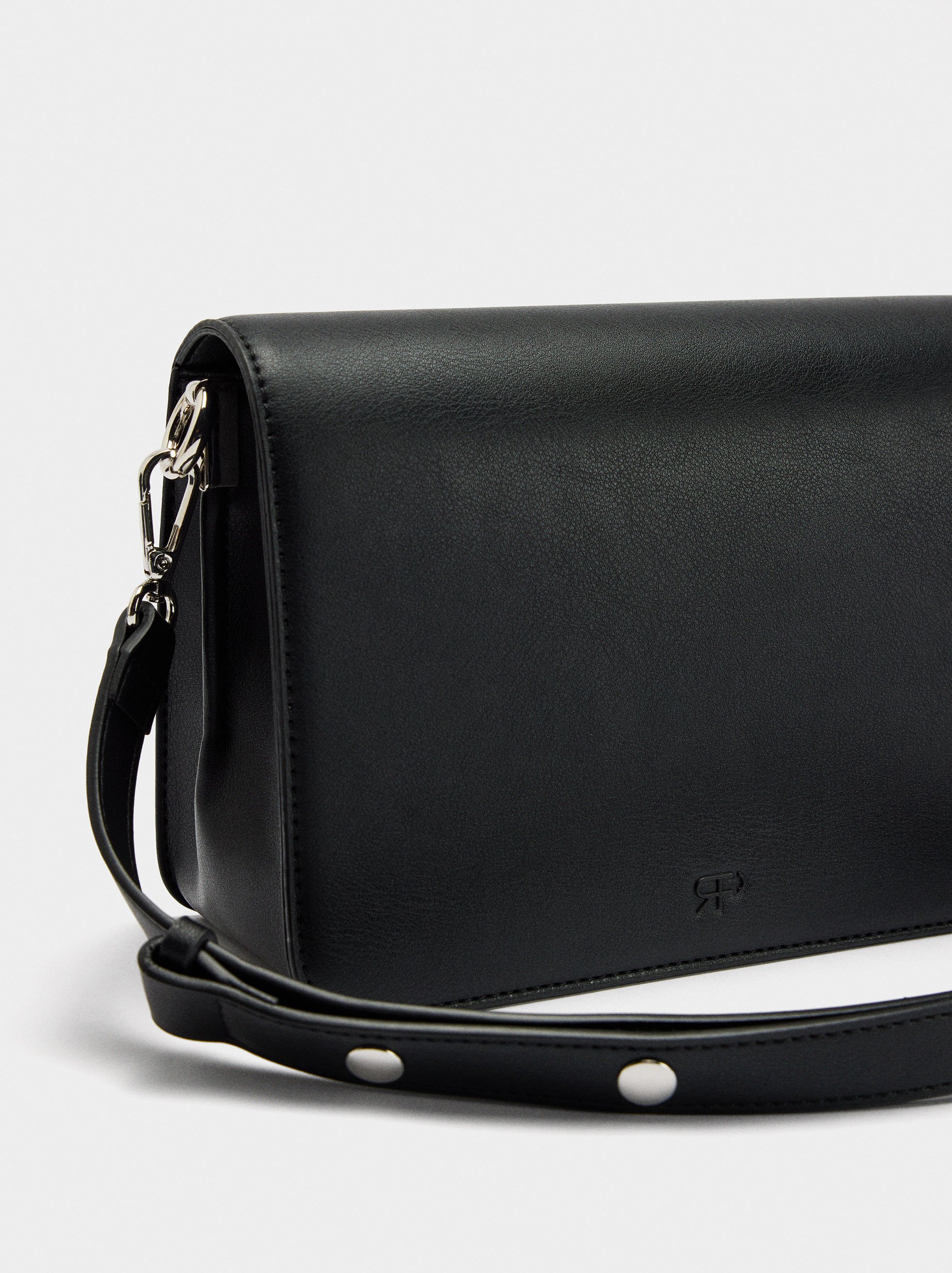 Plain crossbody bag with flap image number 1.0