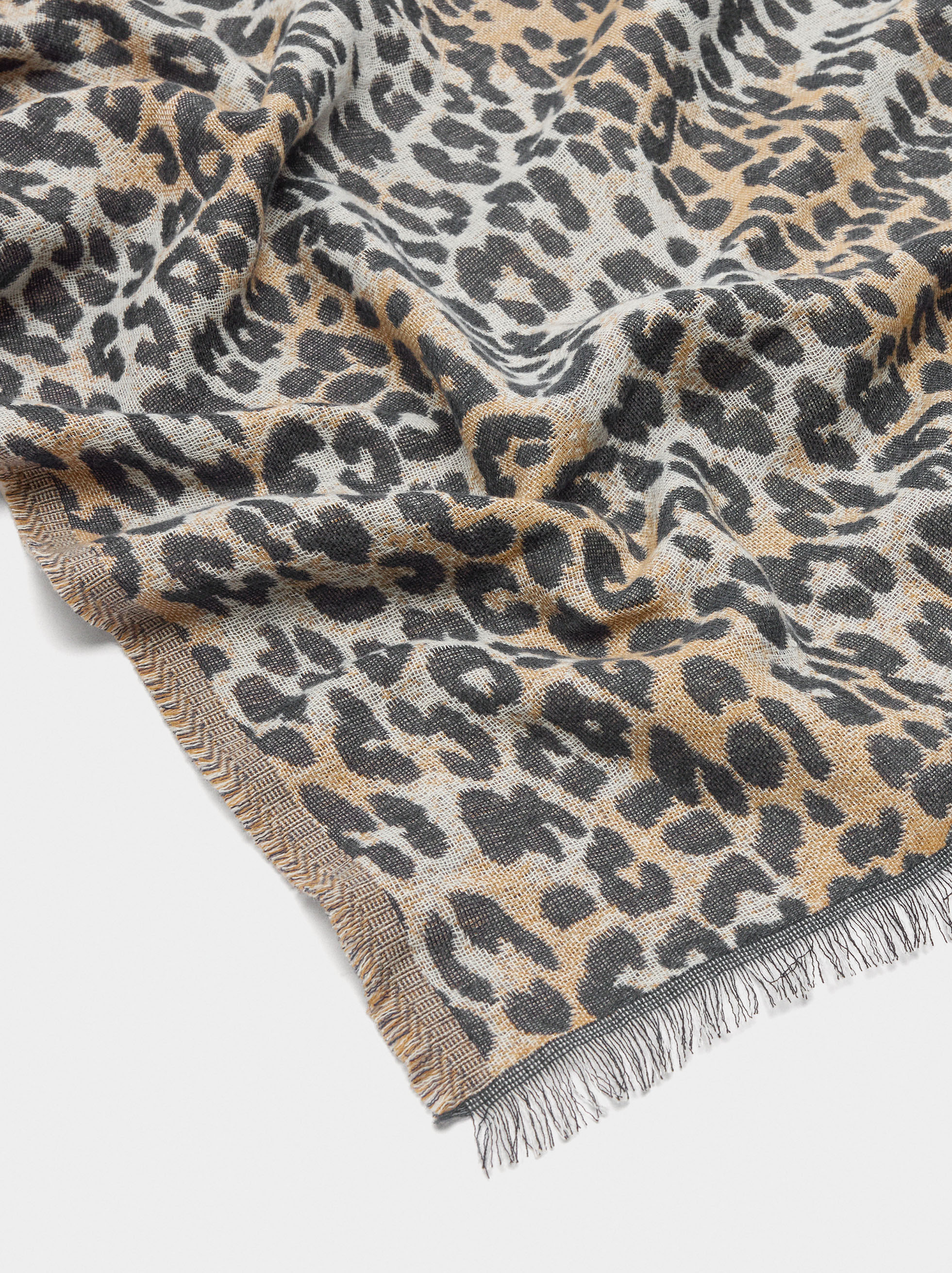 Scarf with animal printed image number 1.0