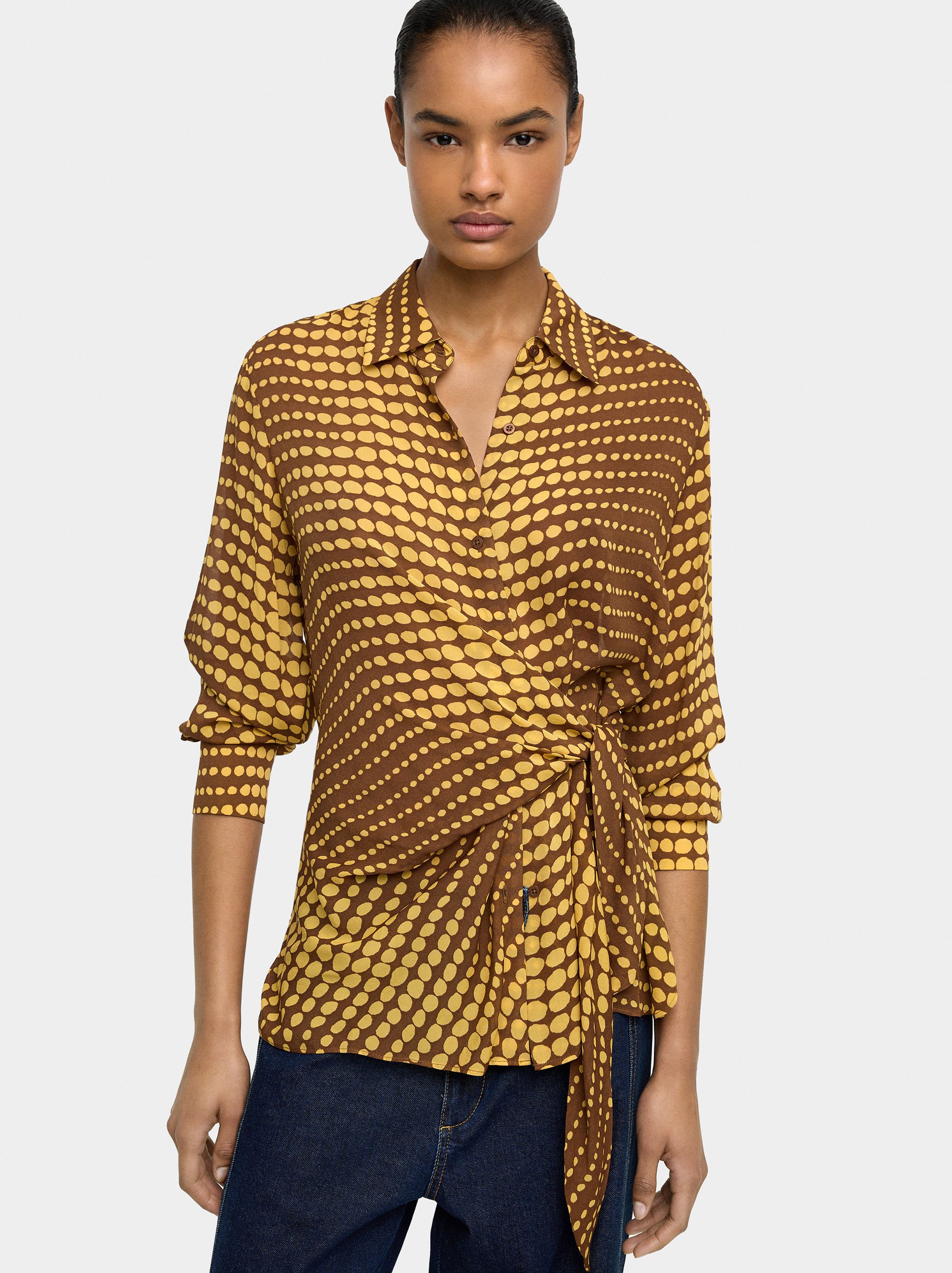 Camisa estampada con nudo image number 1.0