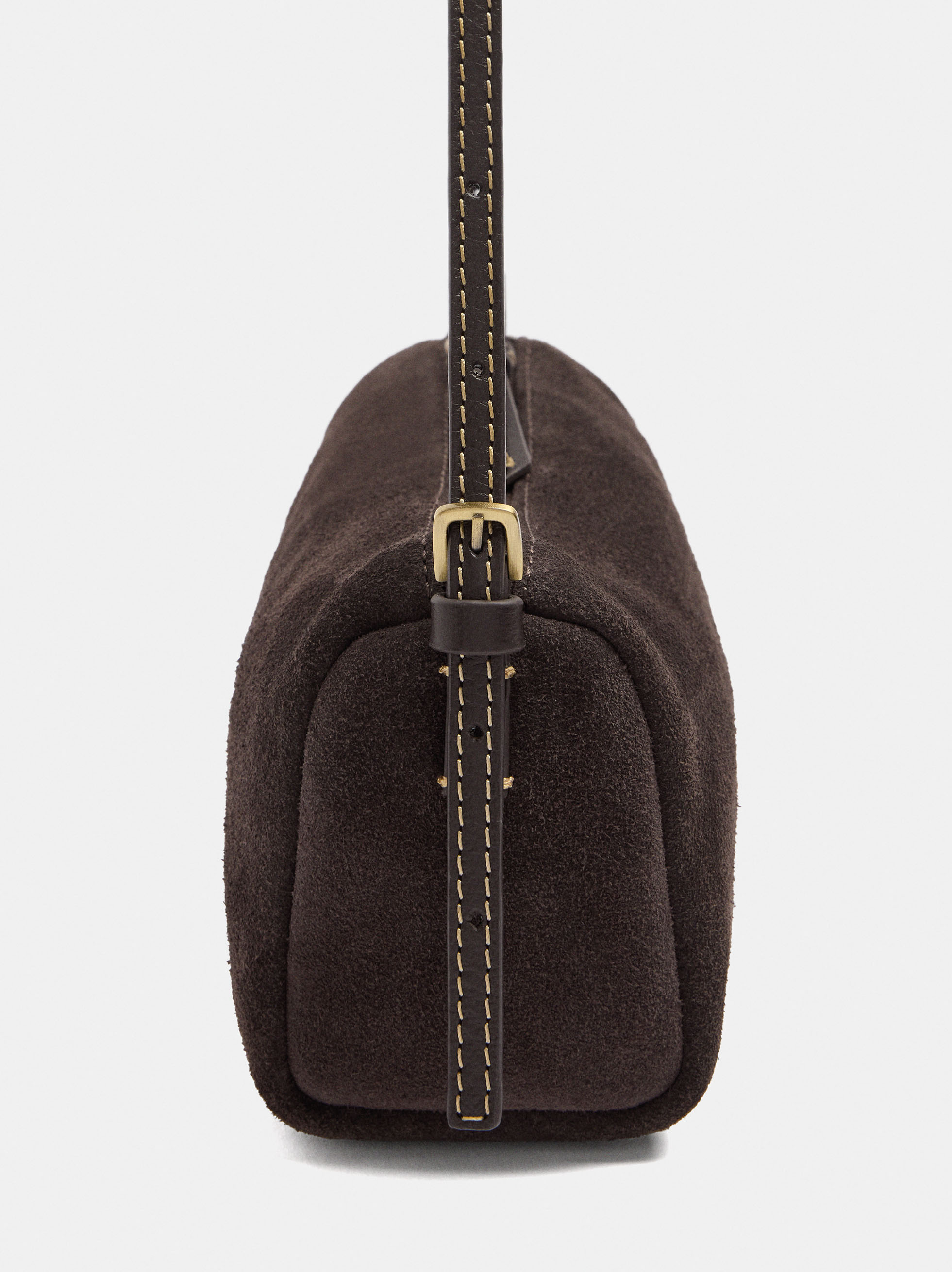 Bolso bandolera alongado de piel image number 1.0