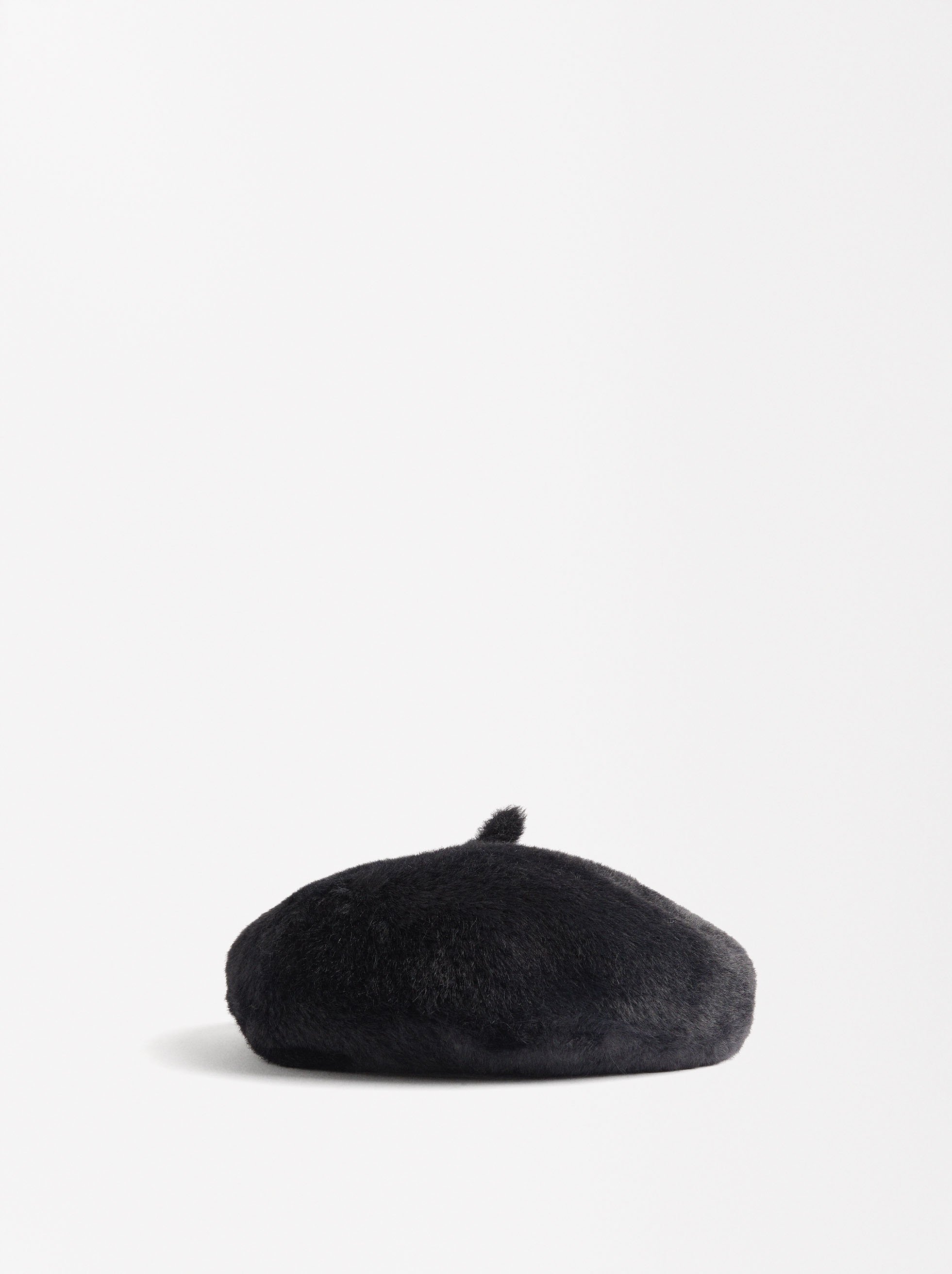 Beret with a fur effect, Black, hi-res