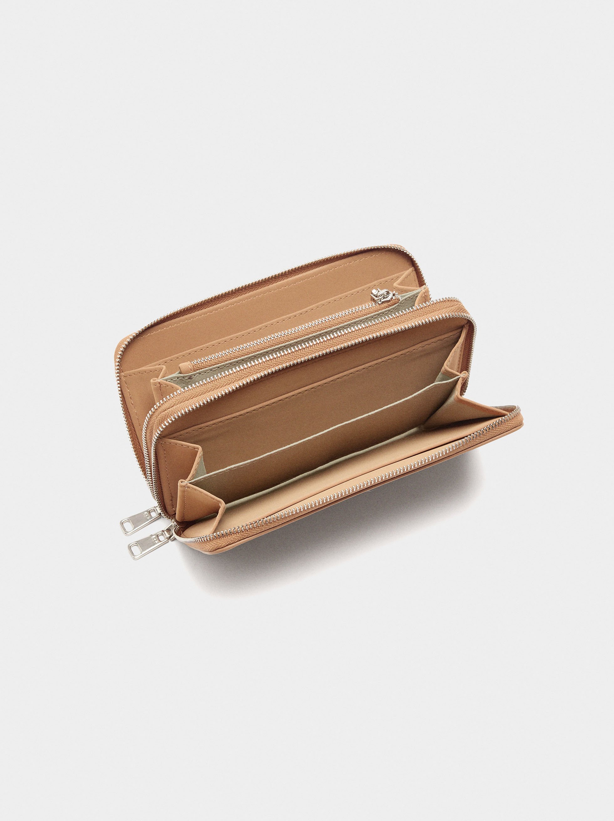 Soft texture wallet with zipper image number 3.0