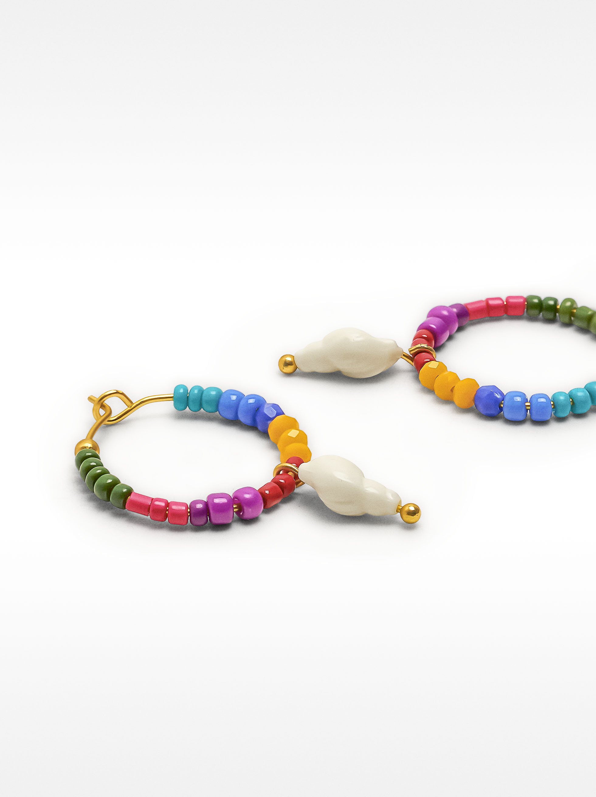 Hoop earrings with multicolor beads image number 1.0