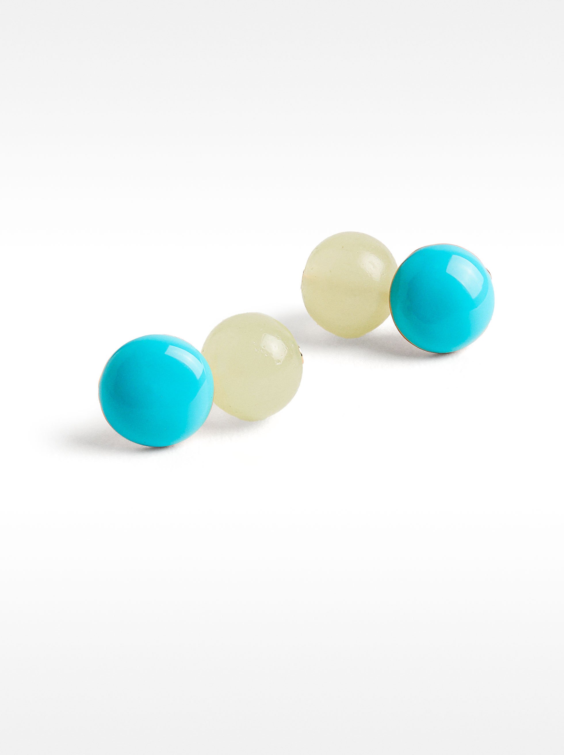 Short earrings with rhinestones image number 1.0