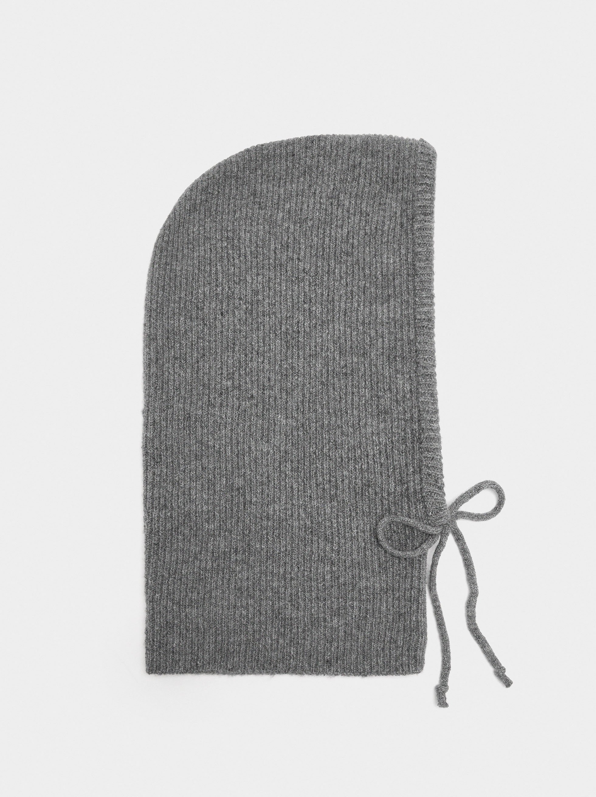 Balaclava aus Strick mit Riemen image number 2.0