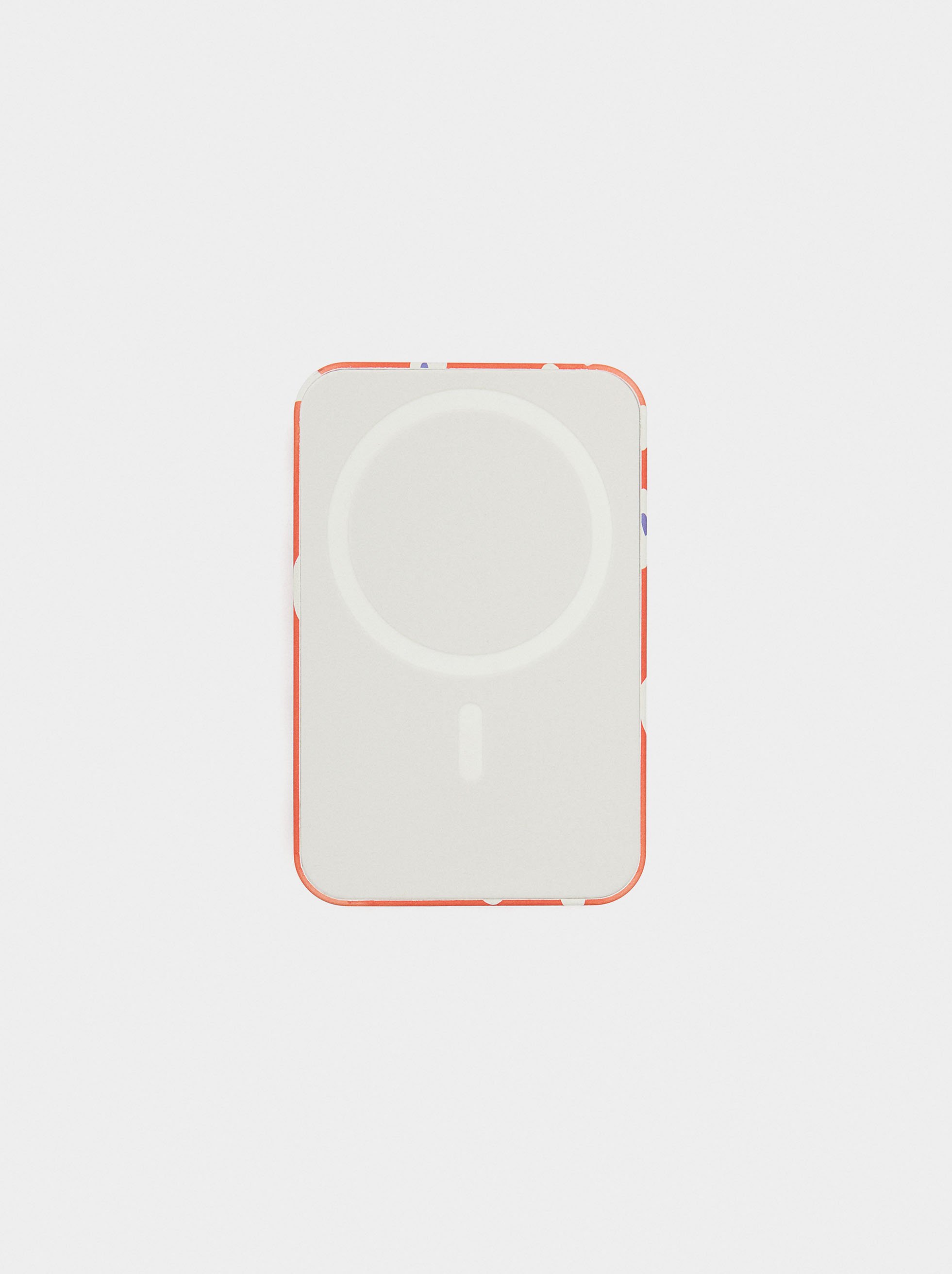 Power Bank with stripes image number 2.0