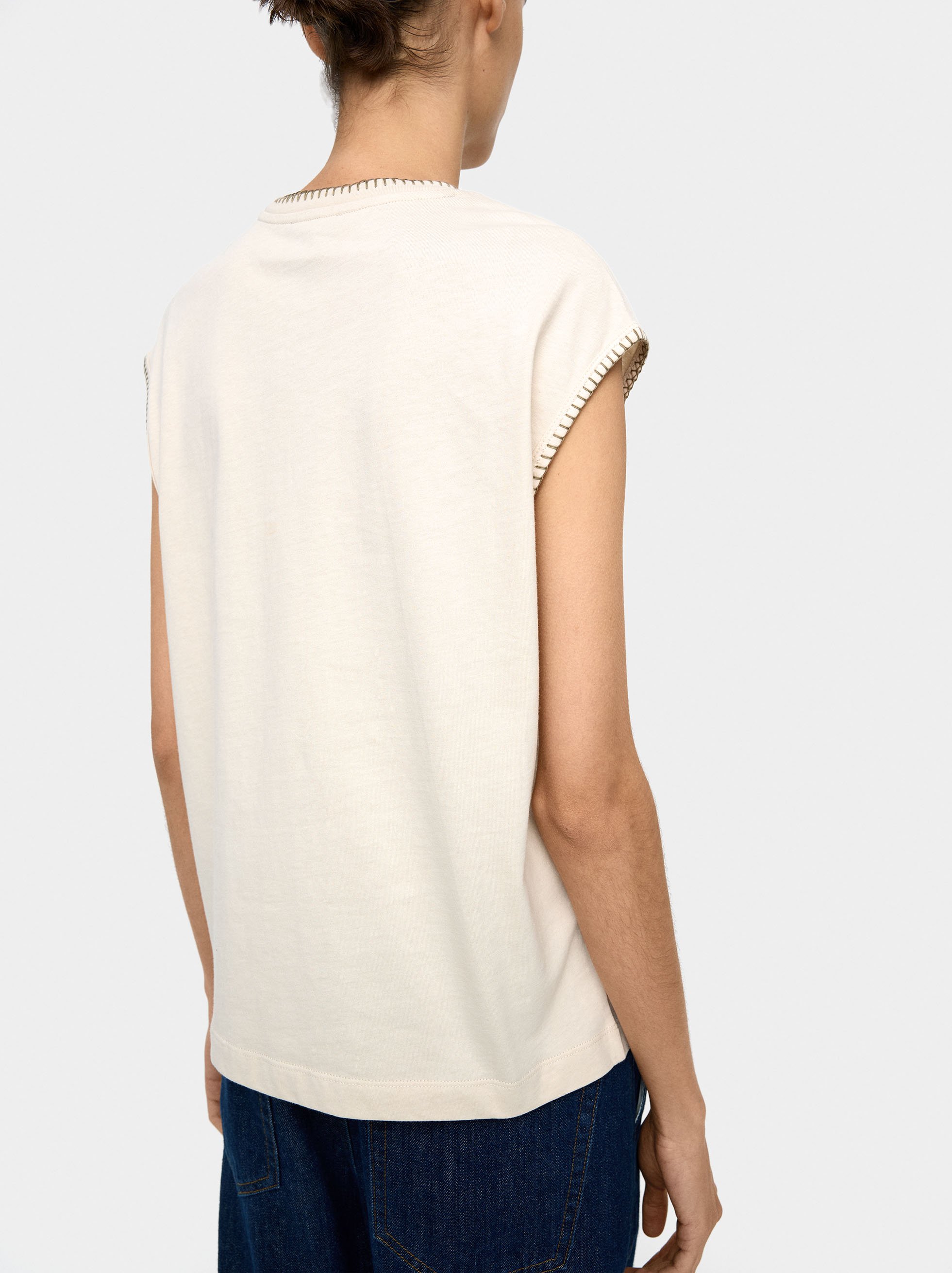 T-Shirt mit betonten Kanten 100% Baumwolle image number 3.0