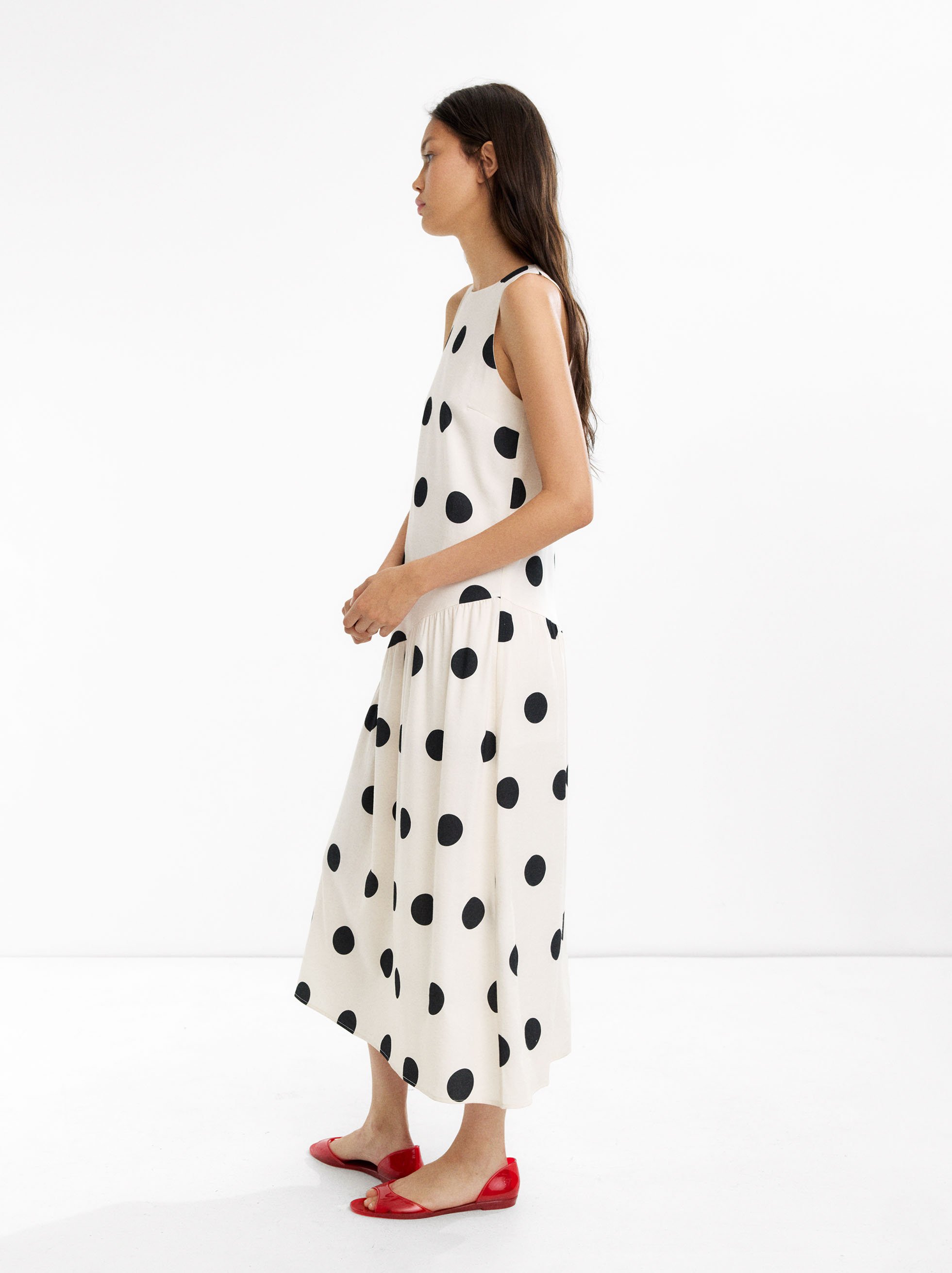 Vestido comprido de bolinhas    image number 2.0