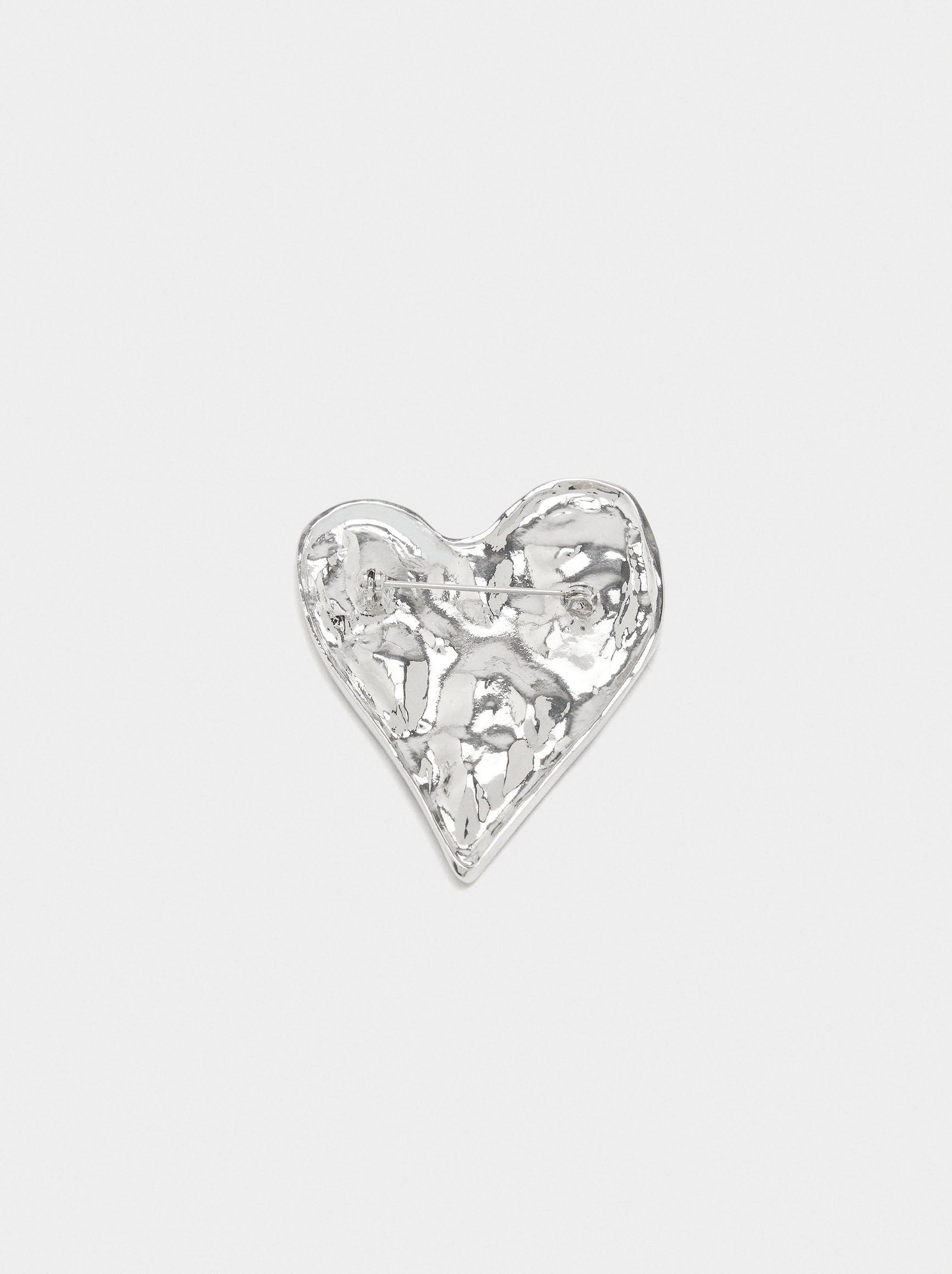 Brooch with heart image number 2.0