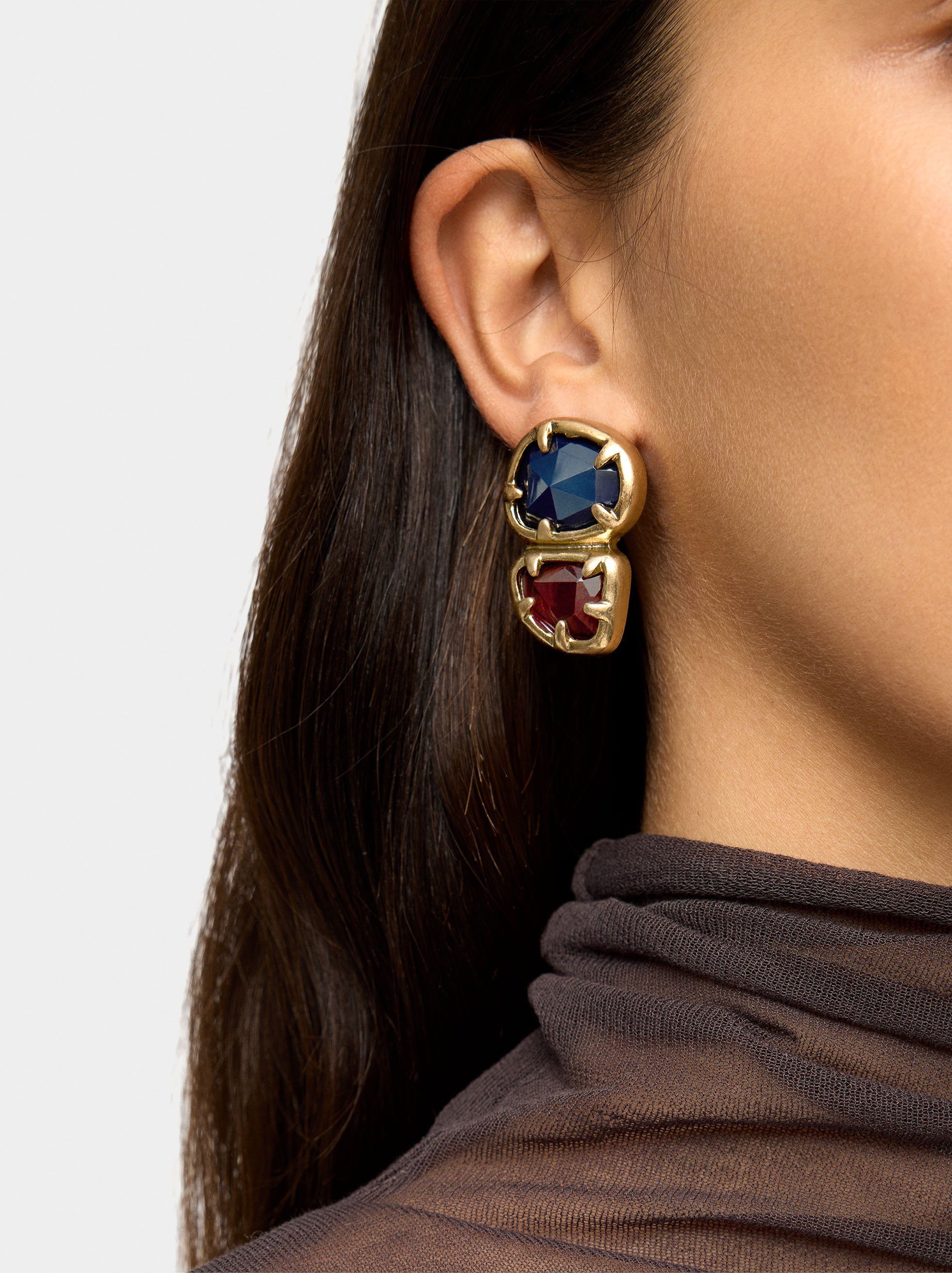 Oval clip-on earrings image number 1.0