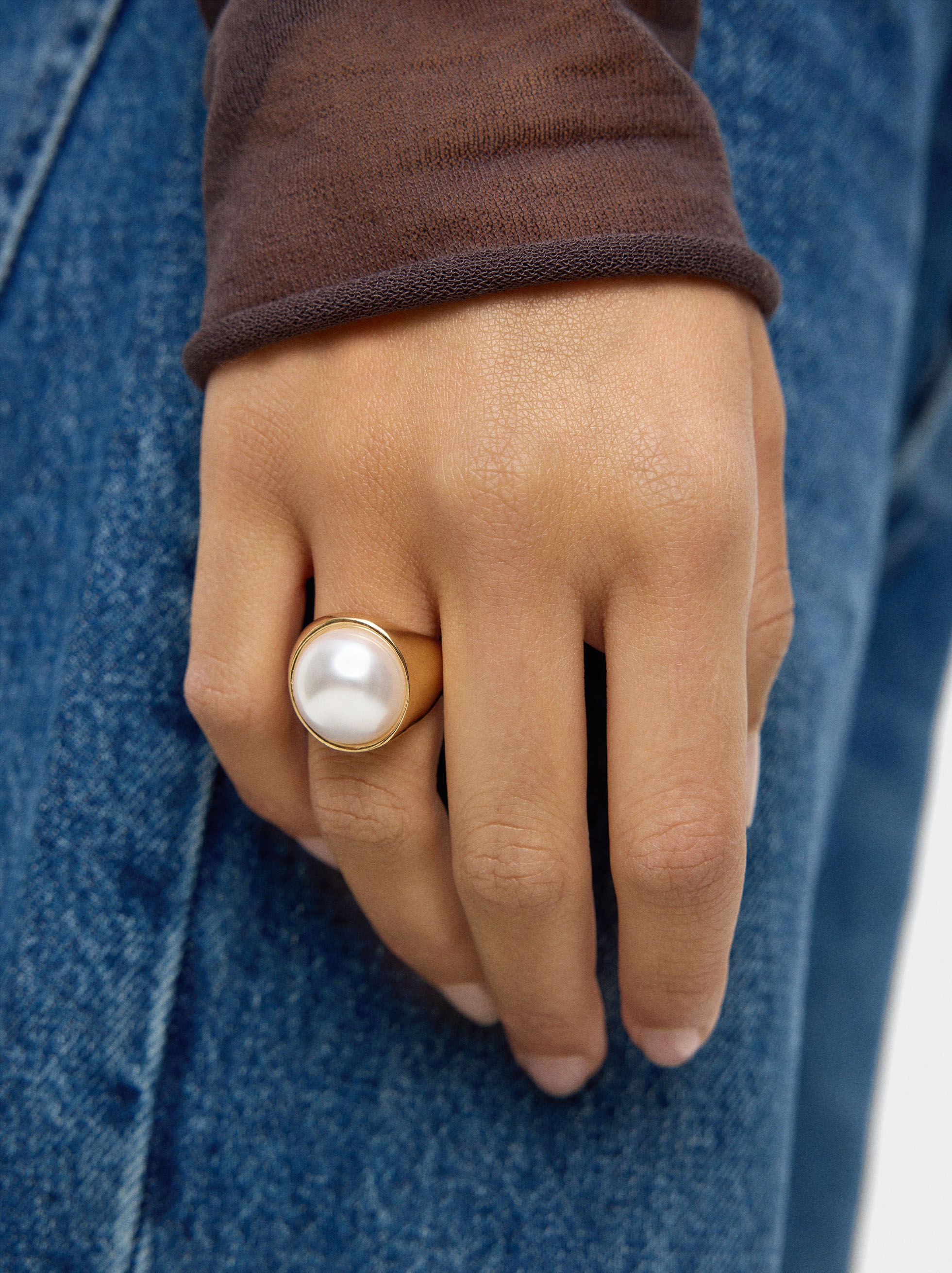 Ring with pearl image number 1.0