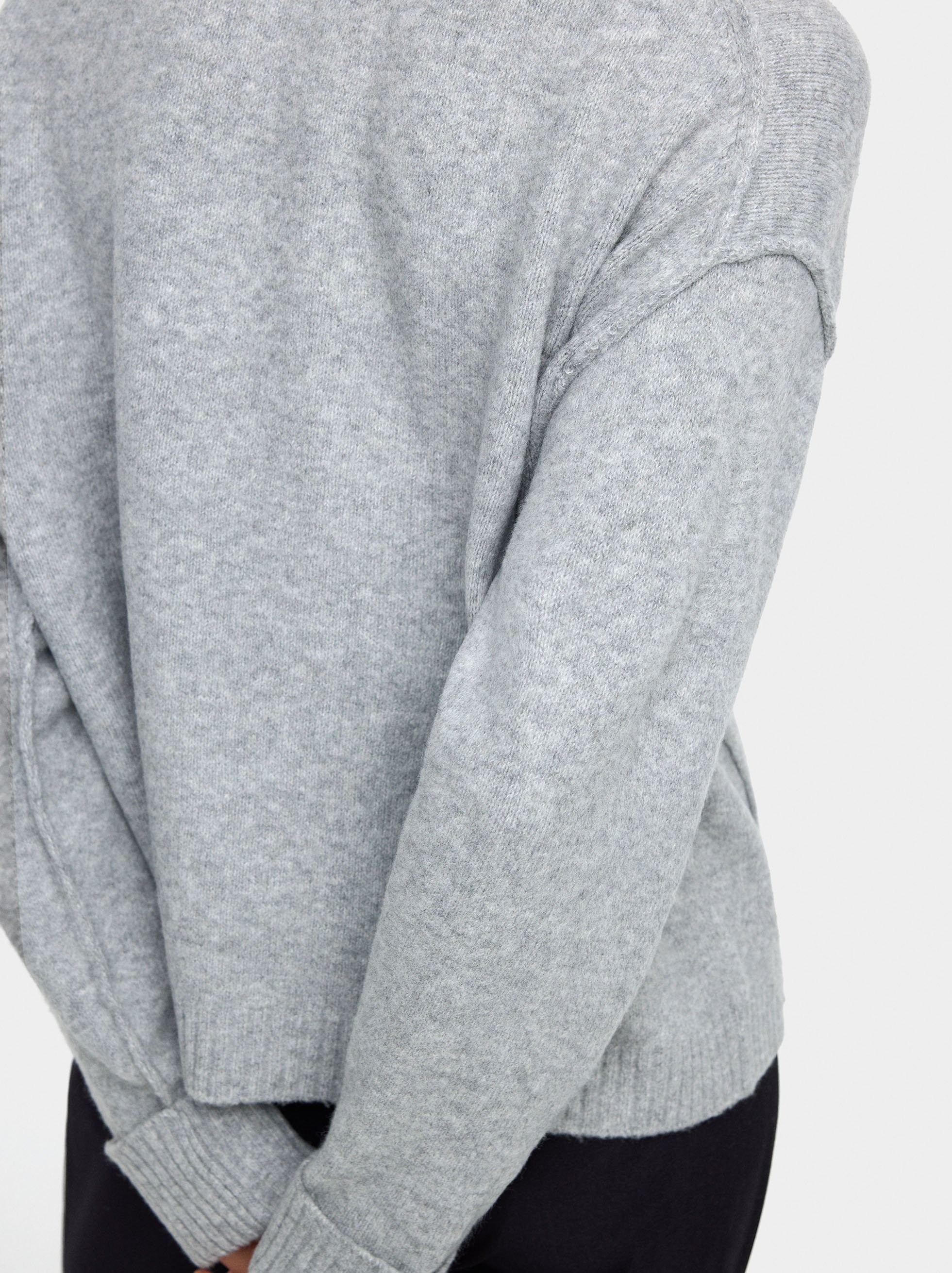 Plain knit sweater image number 3.0